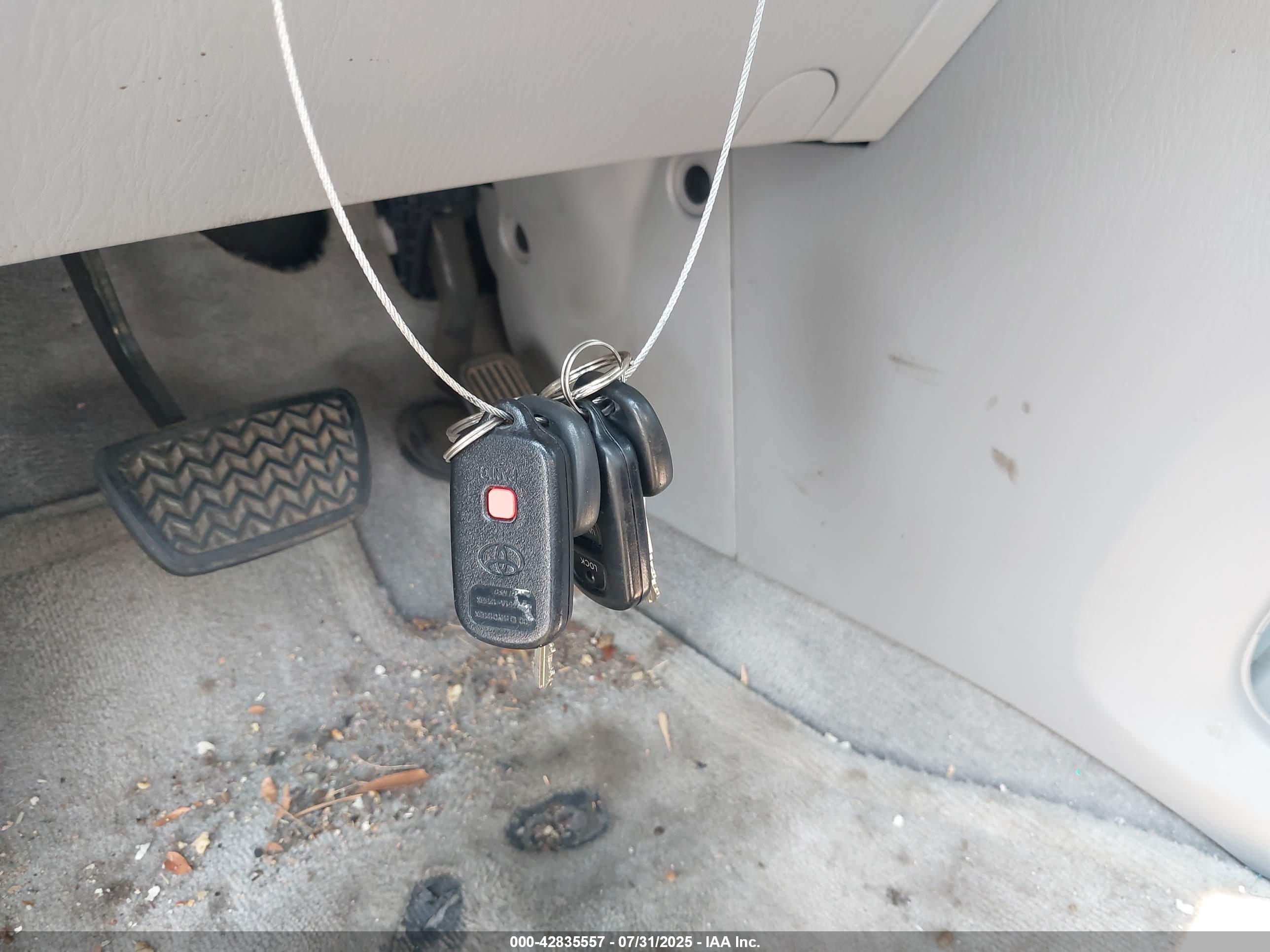 TOYOTA HIGHLANDER image 11