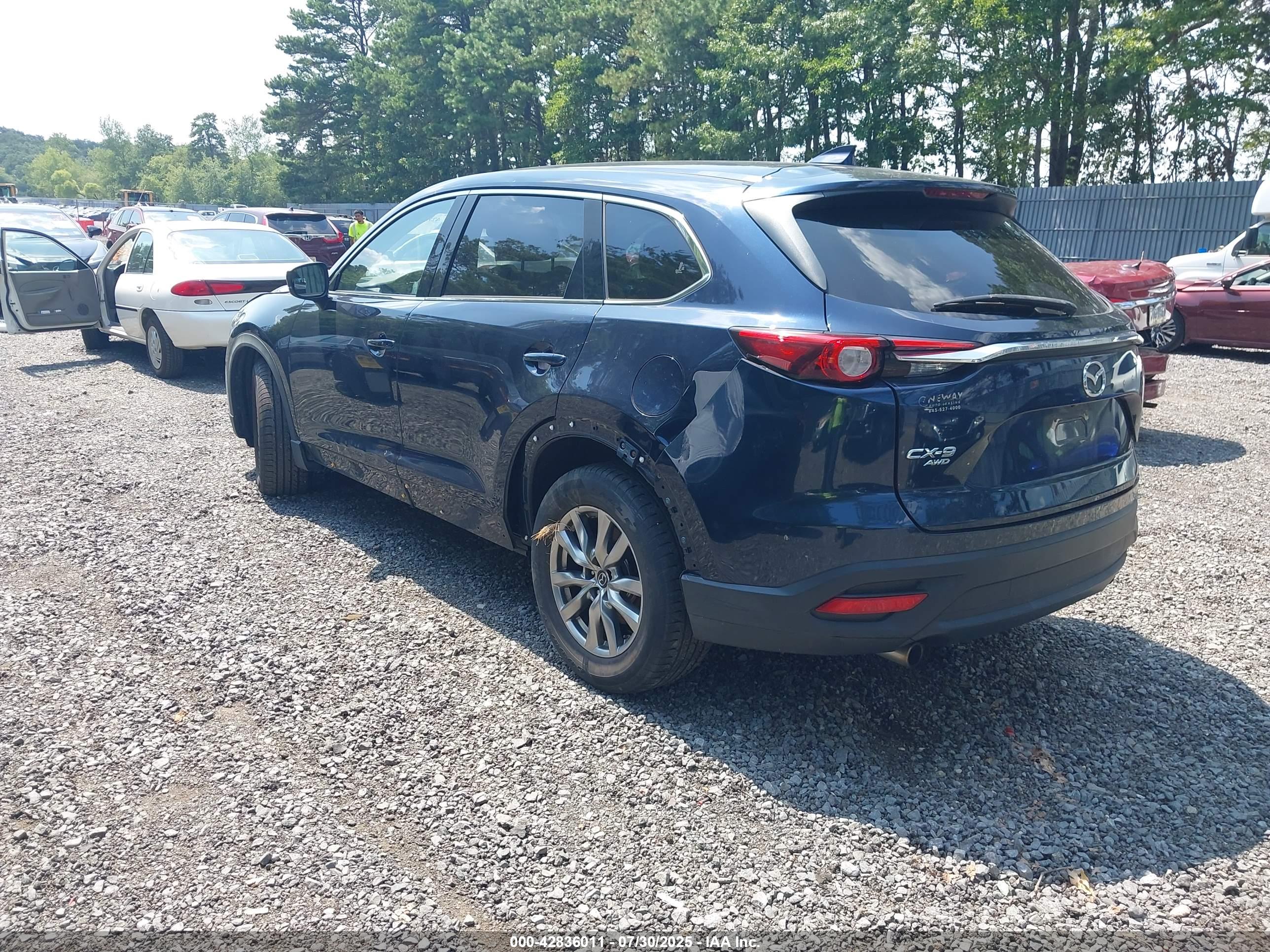 MAZDA CX-9 image 3