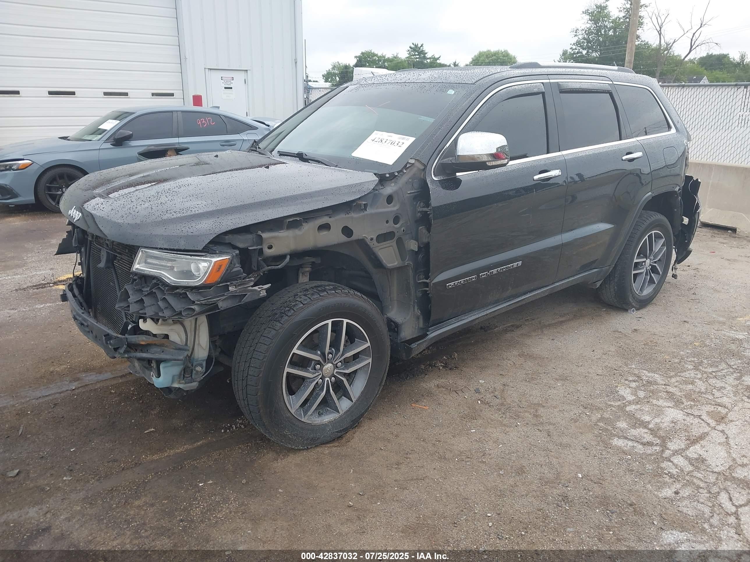 JEEP GRAND image 2