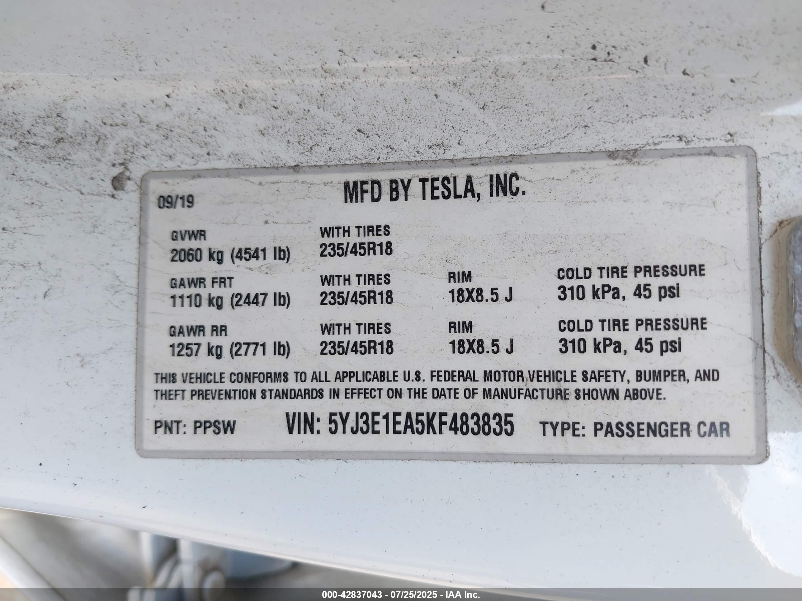 TESLA MODEL image 9