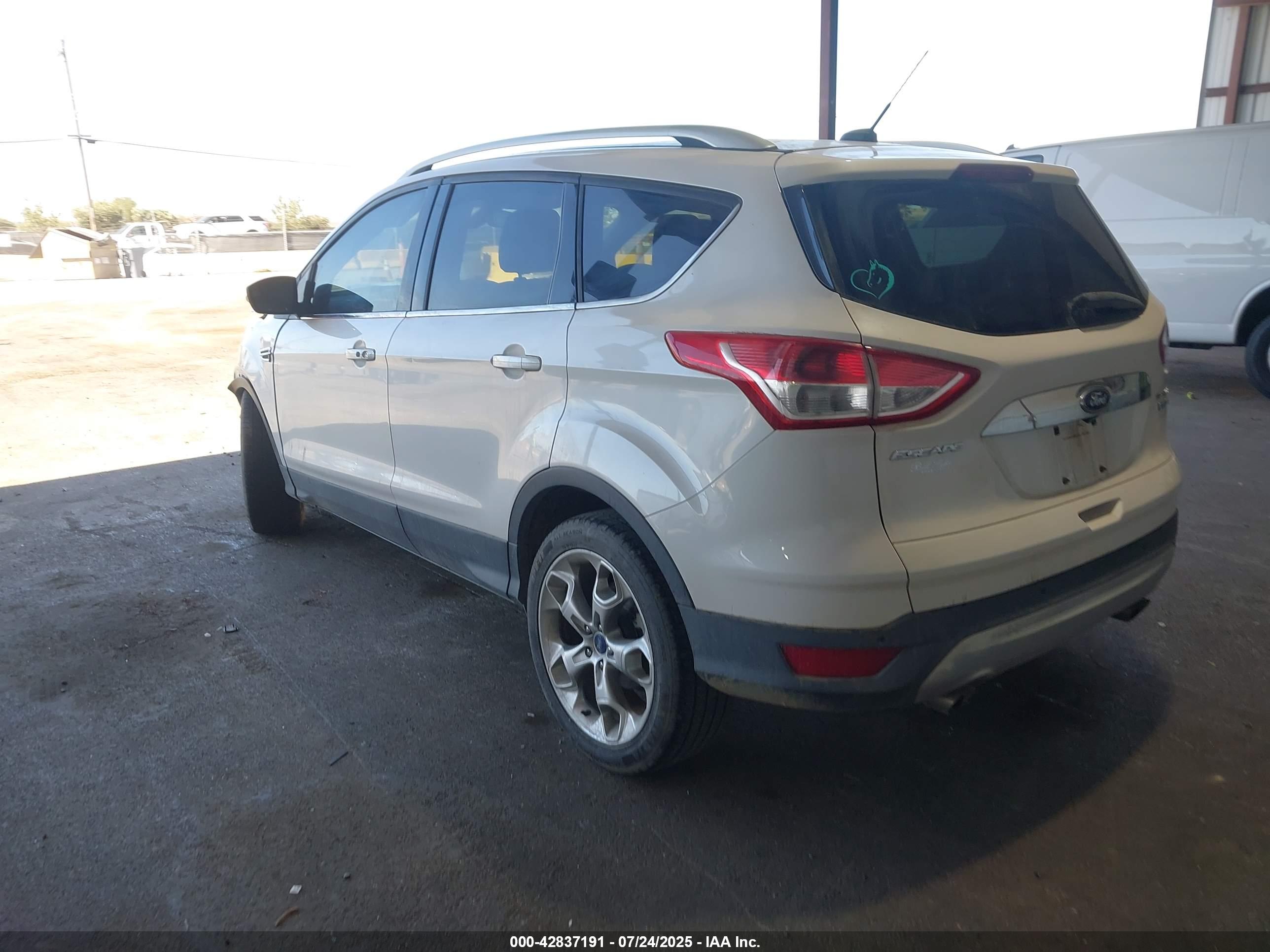 FORD ESCAPE image 3