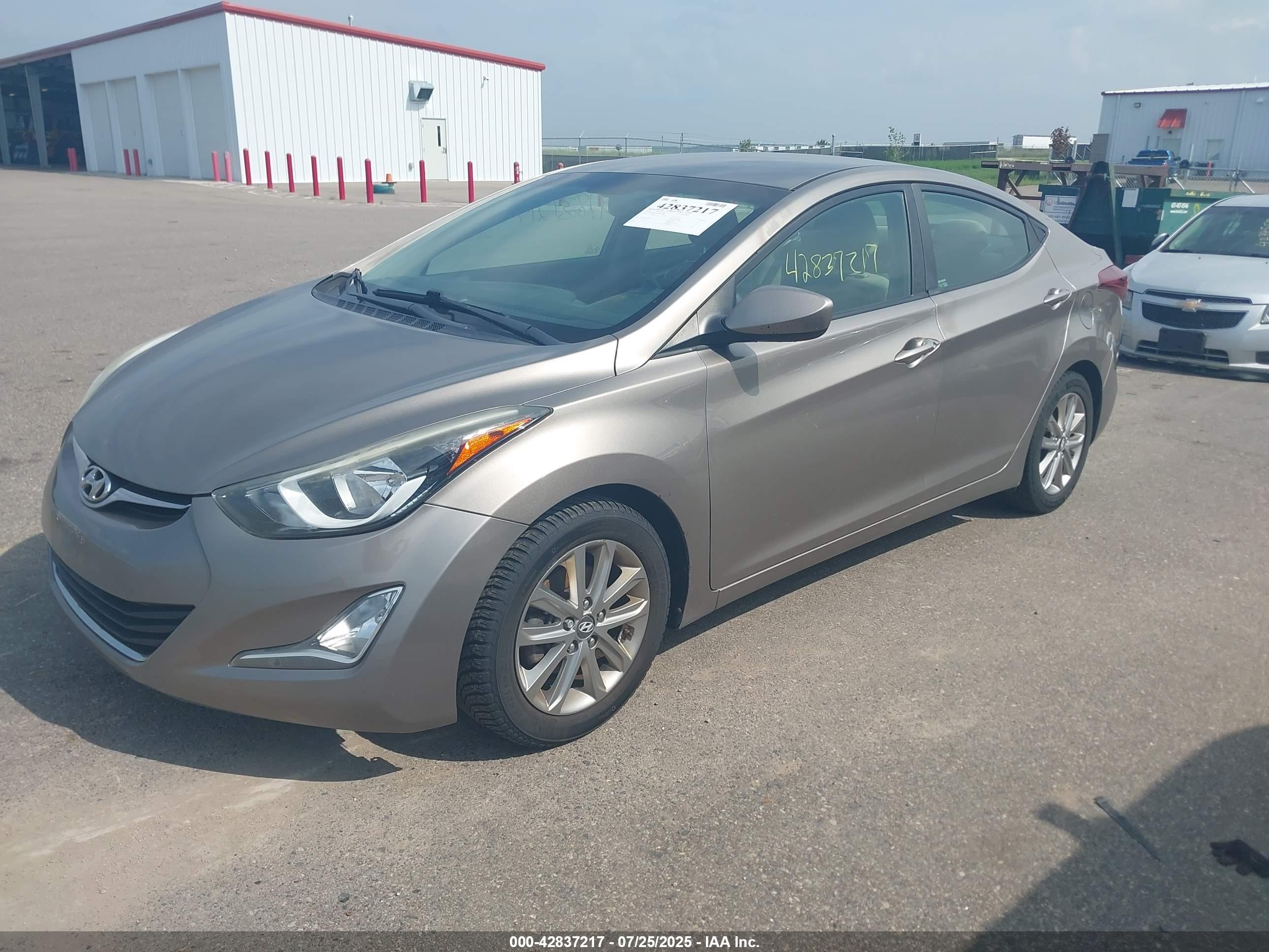 HYUNDAI ELANTRA image 2