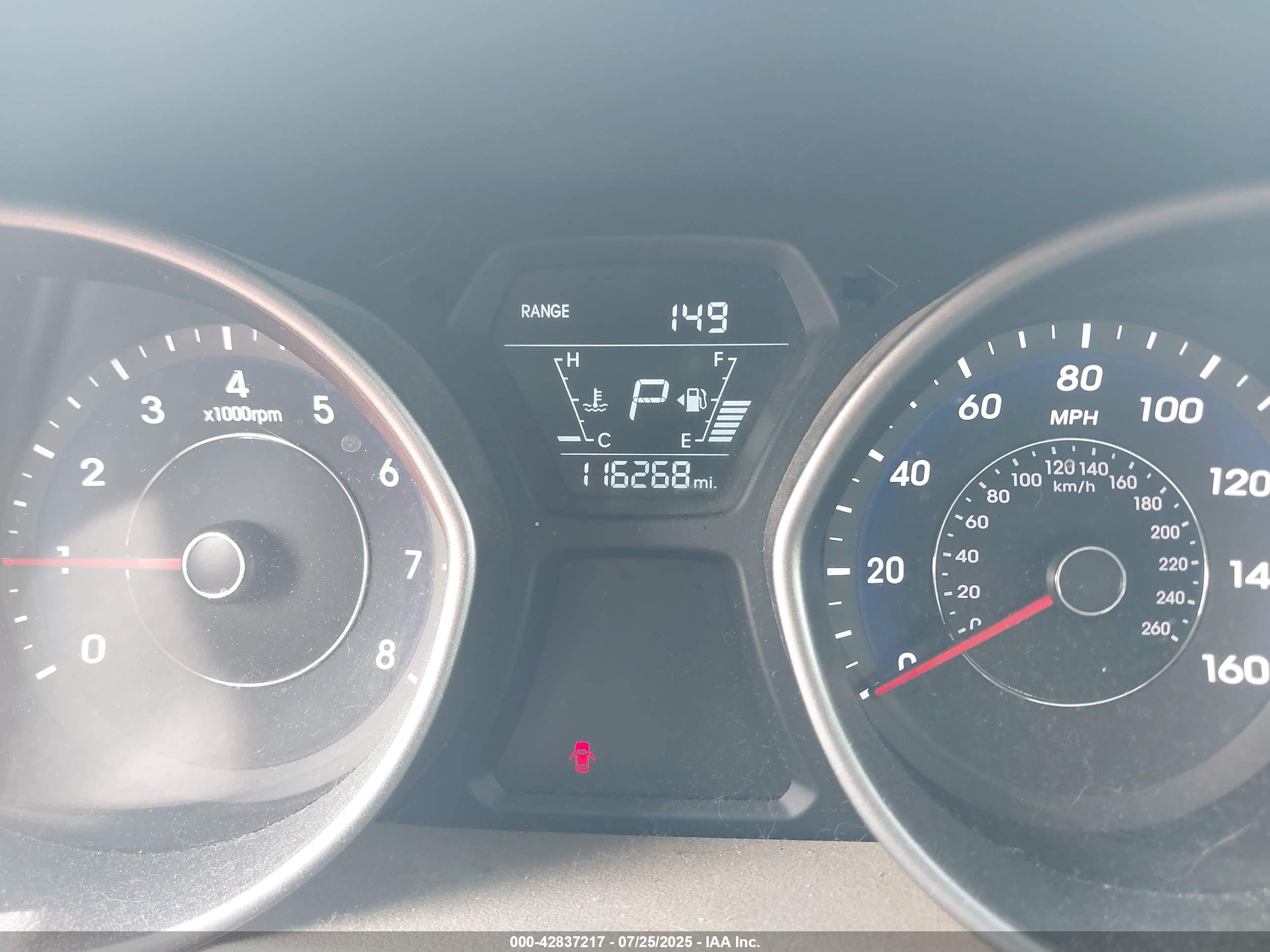 HYUNDAI ELANTRA image 7