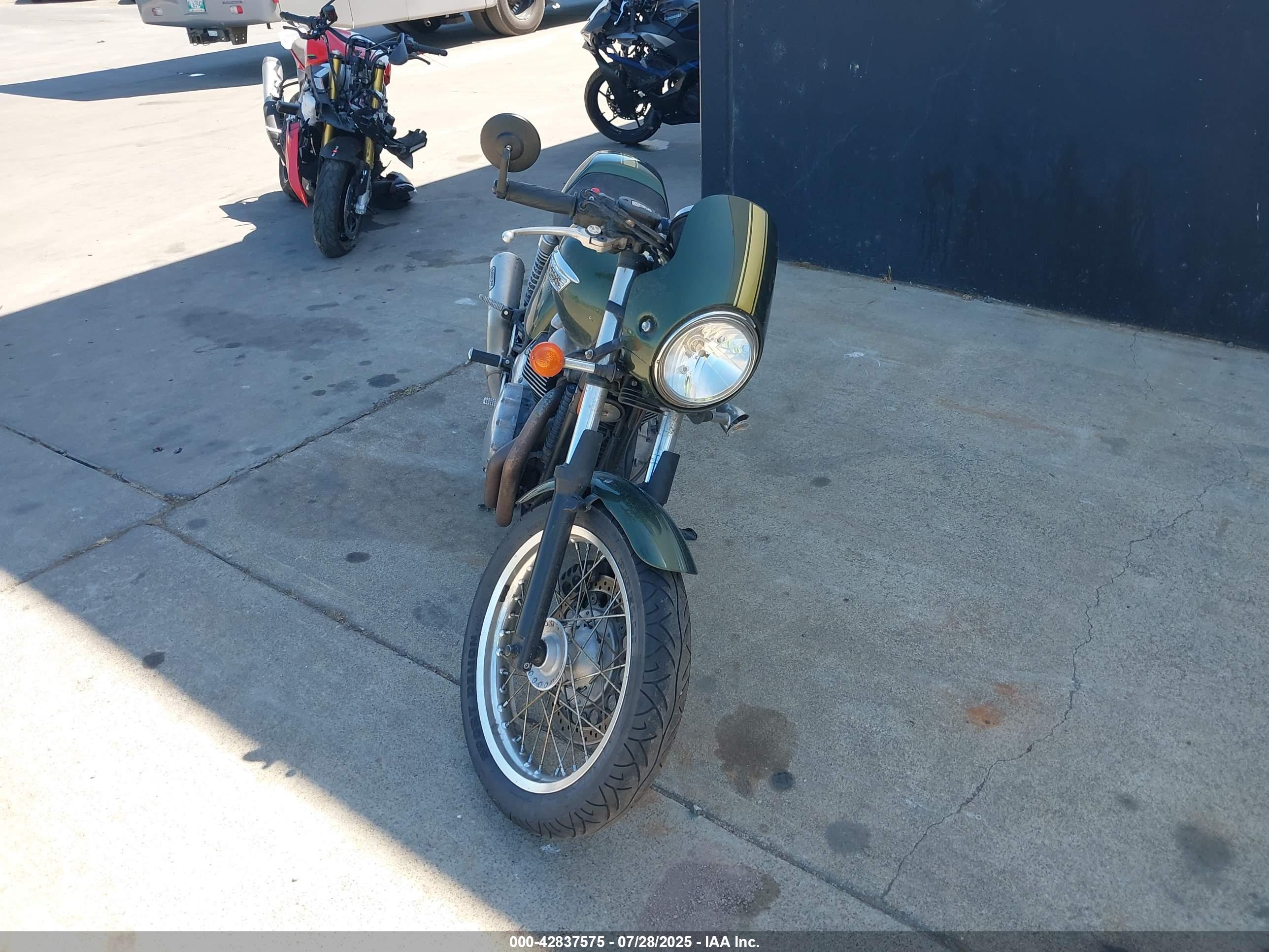 TRIUMPH MOTORCYCLE image 5