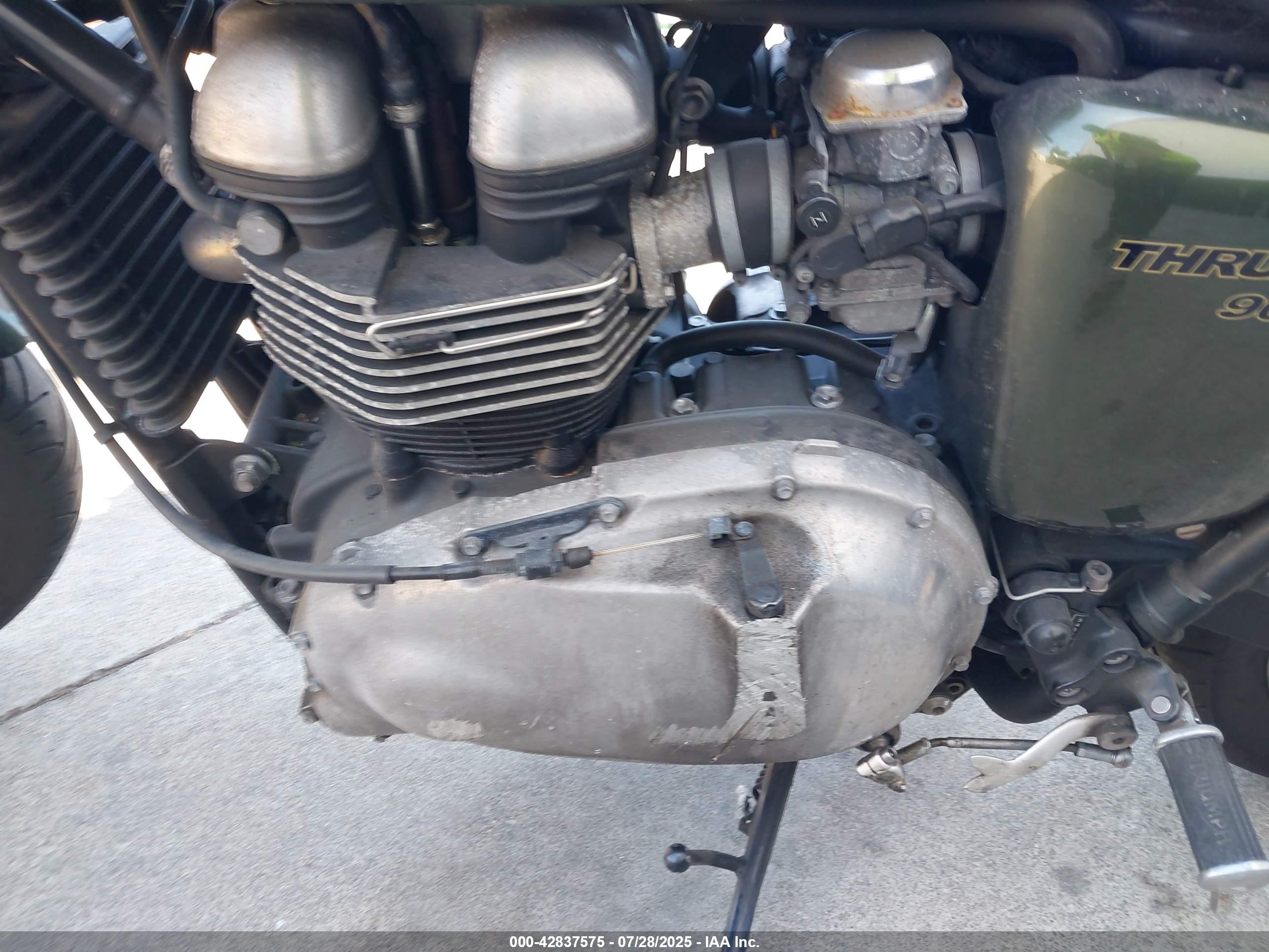 TRIUMPH MOTORCYCLE image 9