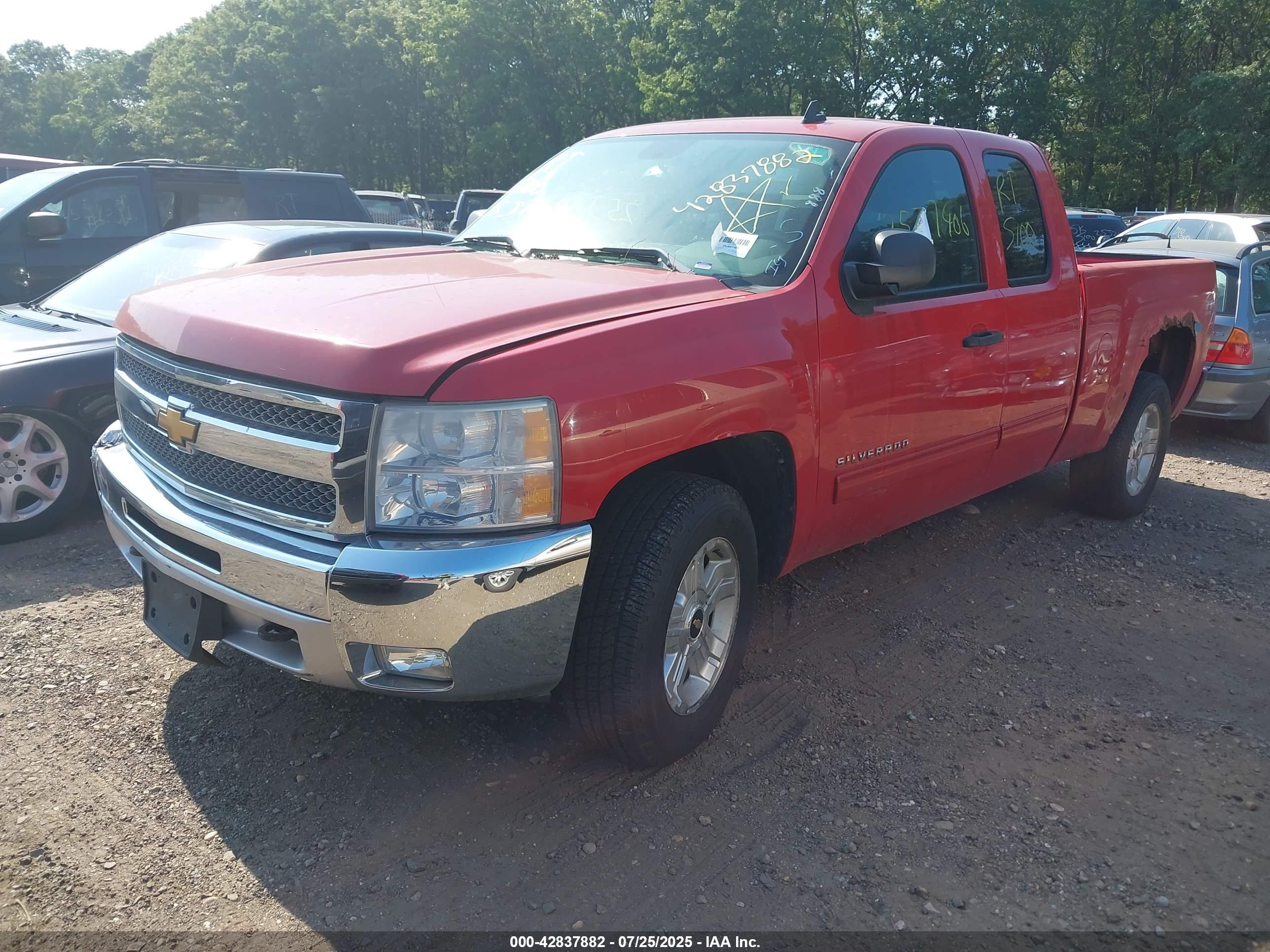 CHEVROLET SILVERADO image 2