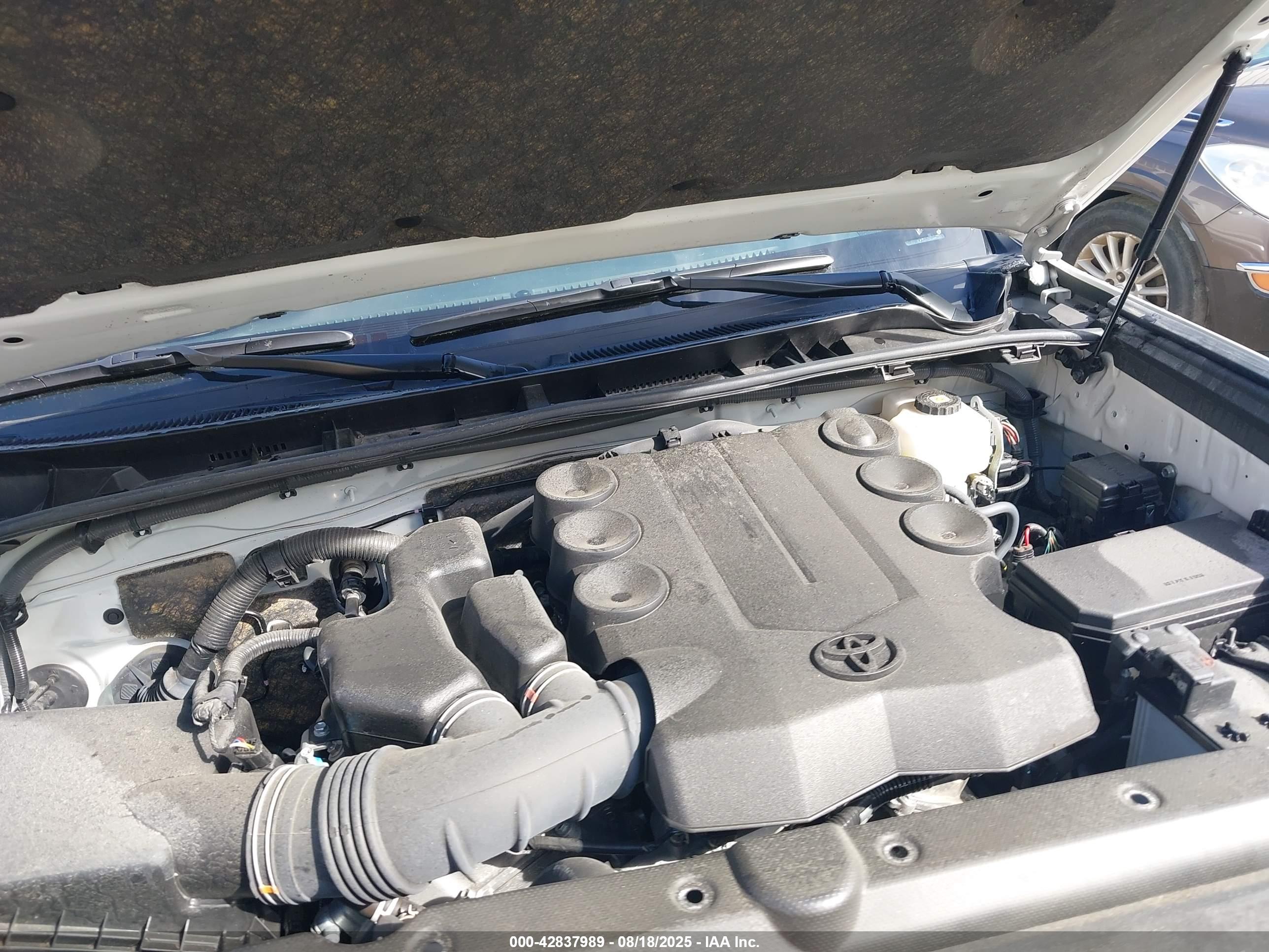 TOYOTA 4RUNNER image 10