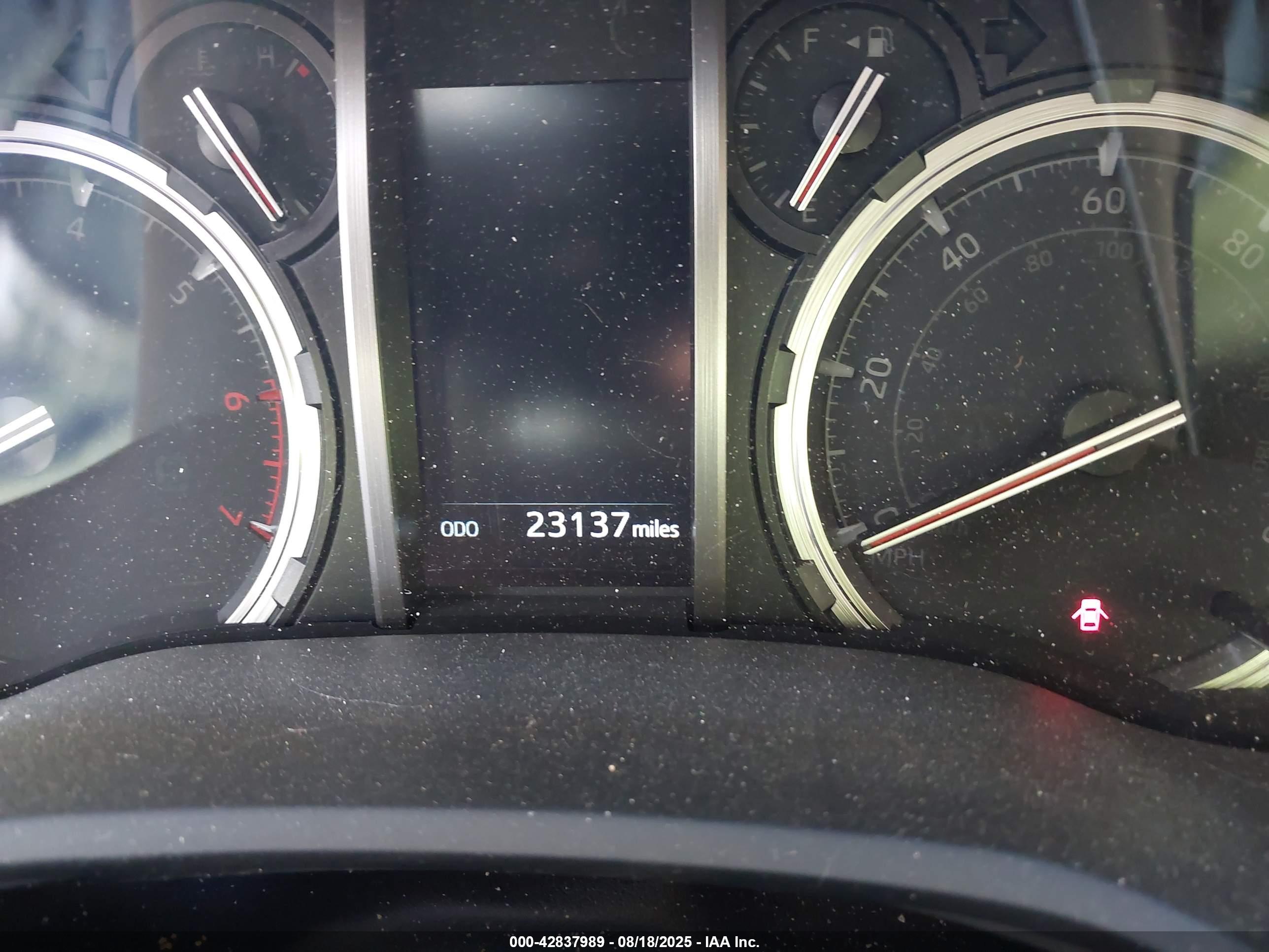 TOYOTA 4RUNNER image 7