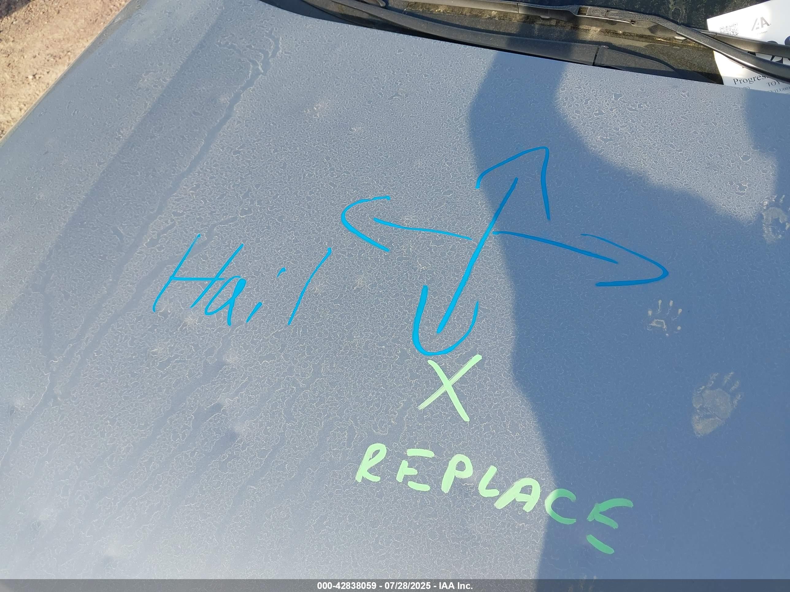 TOYOTA RAV4 image 6