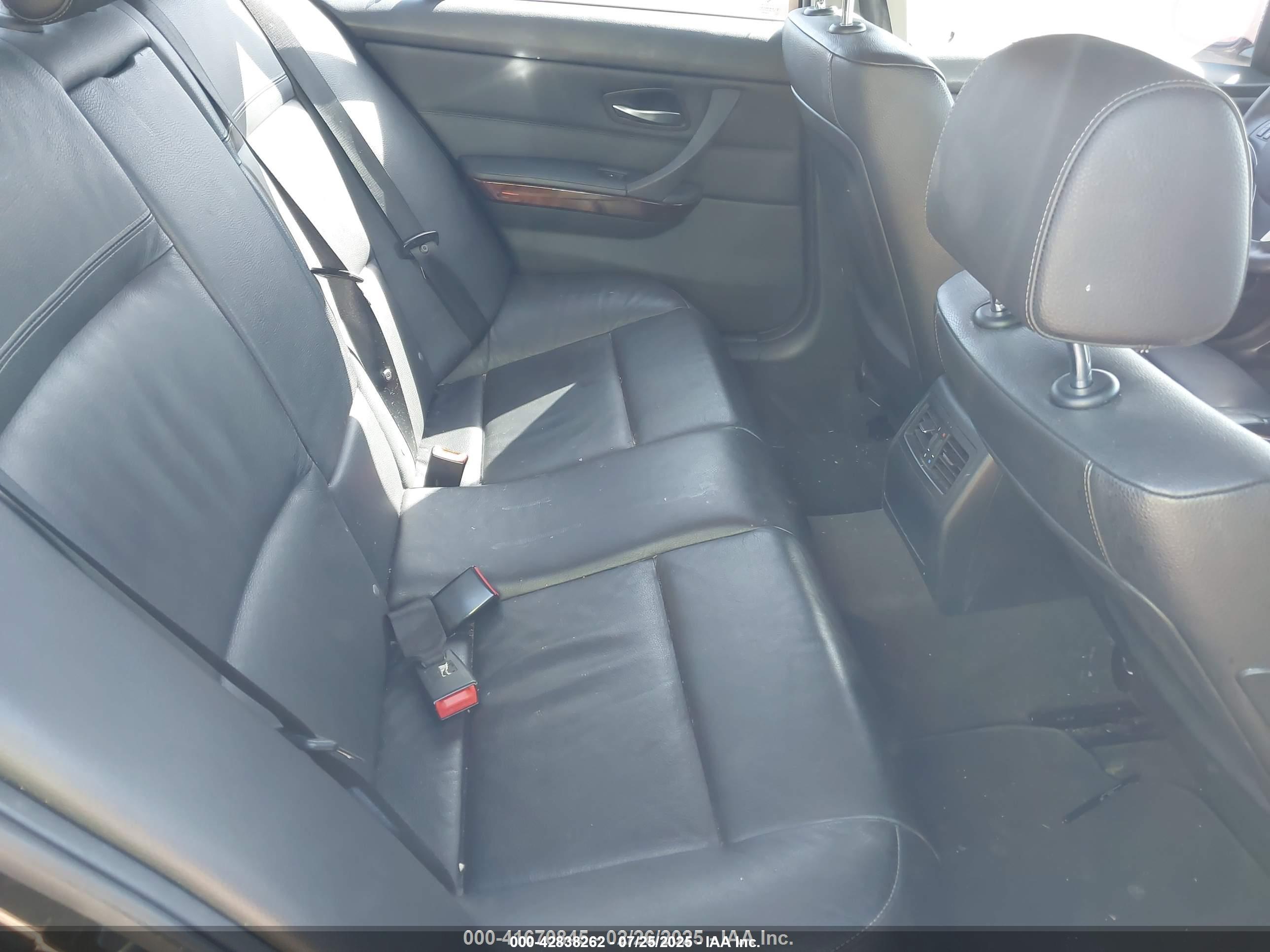 BMW 328I image 8