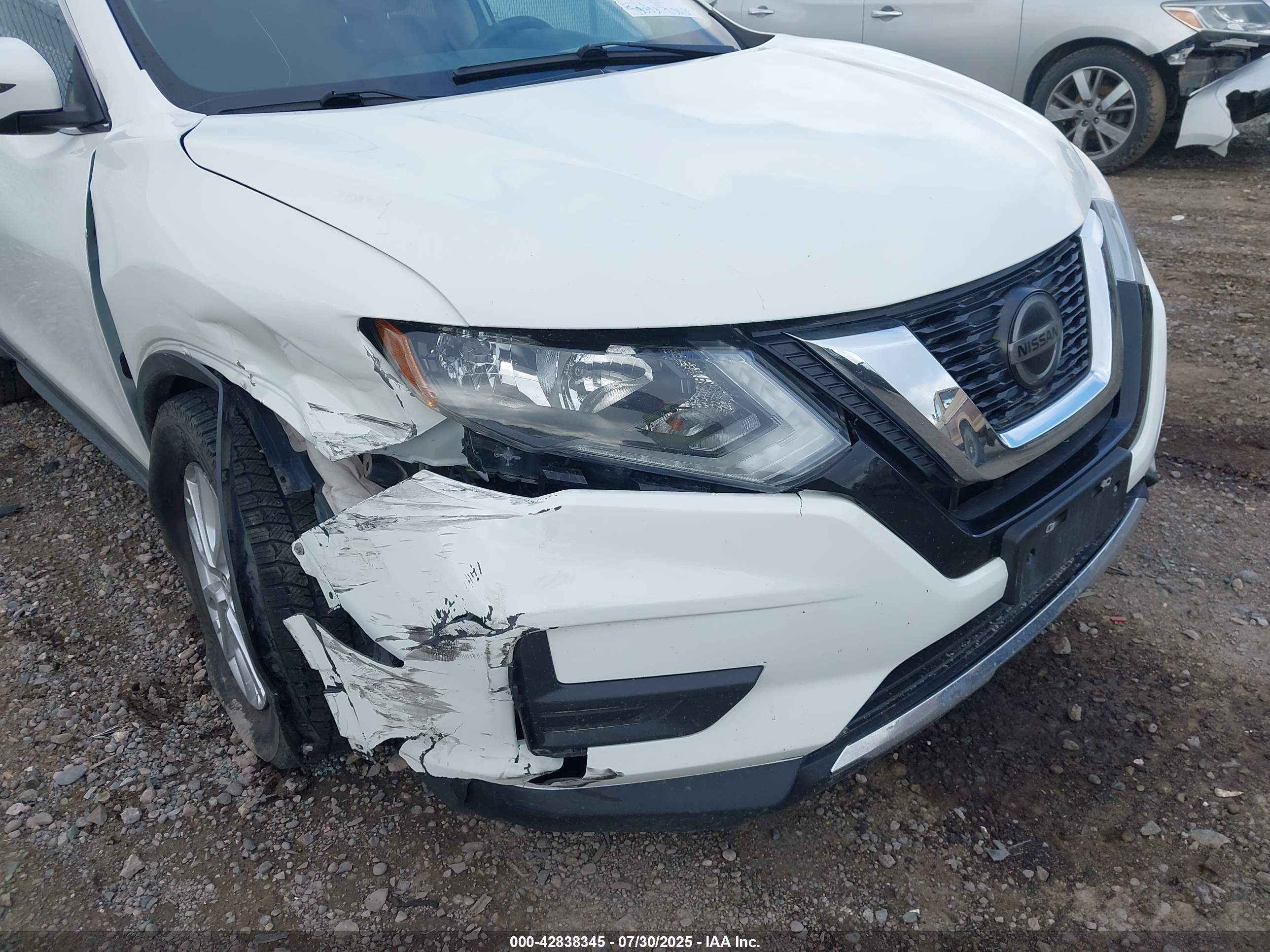 NISSAN ROGUE image 6
