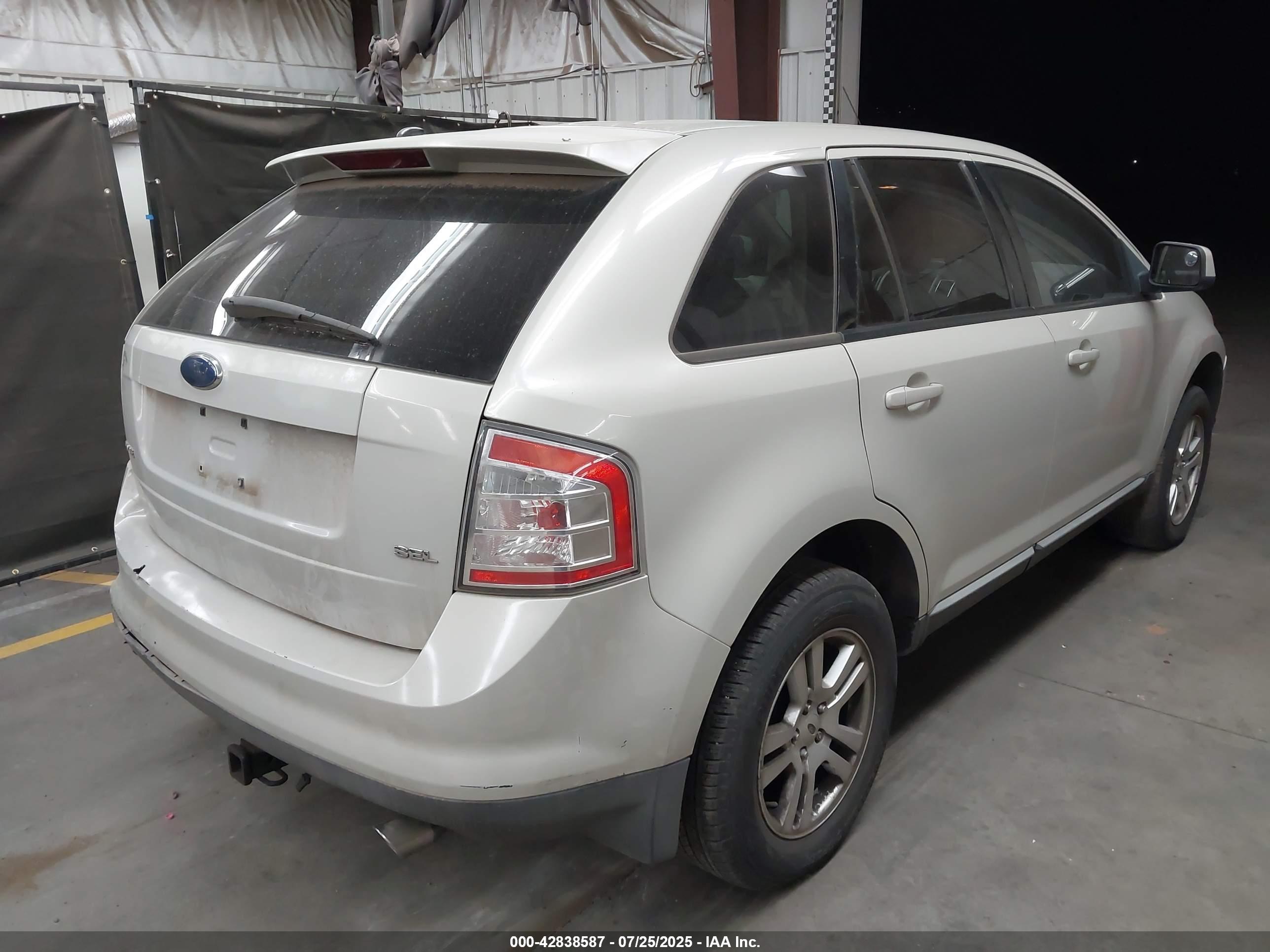 FORD EDGE image 4