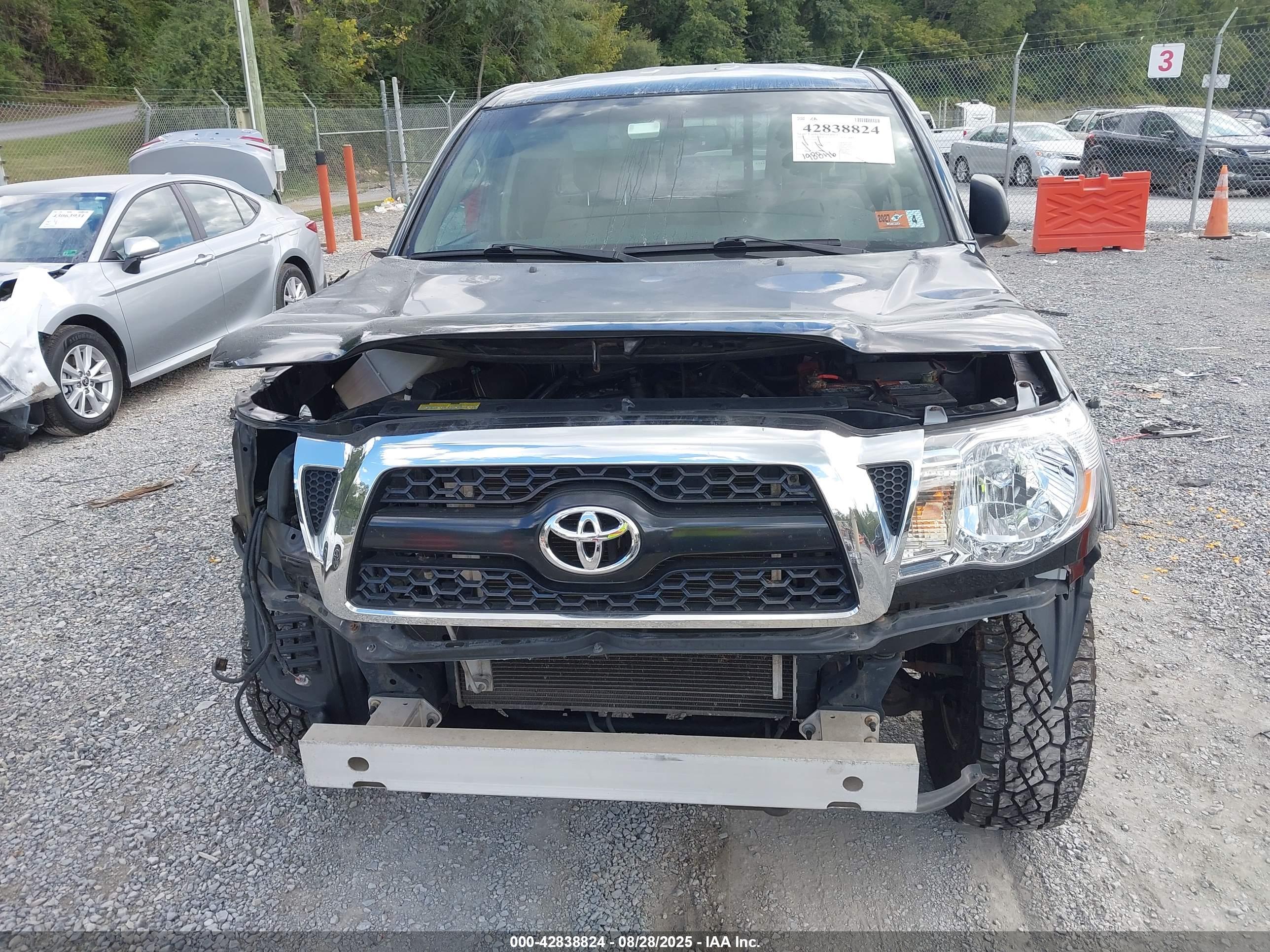 TOYOTA TACOMA image 6
