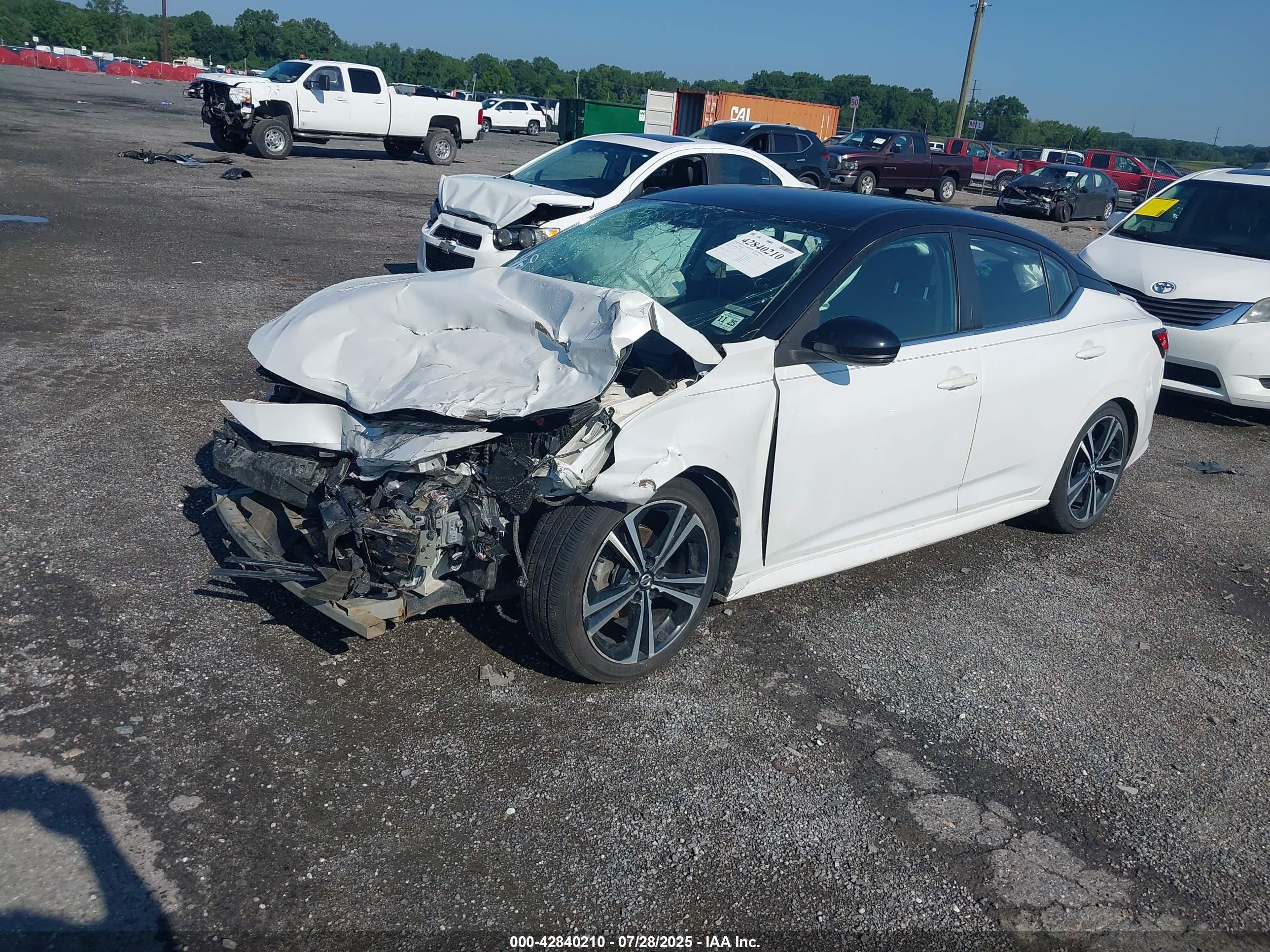 NISSAN SENTRA image 2