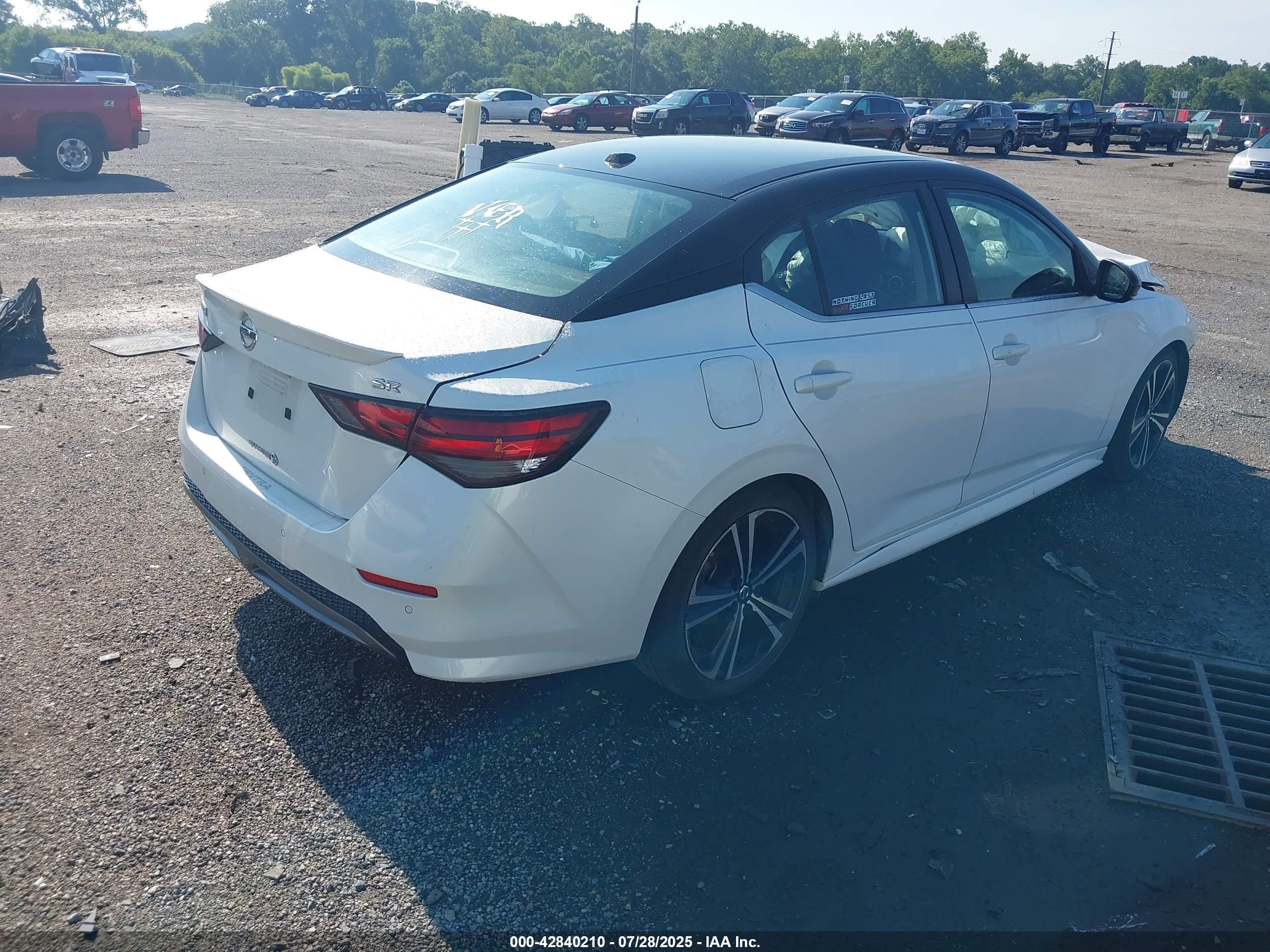 NISSAN SENTRA image 4