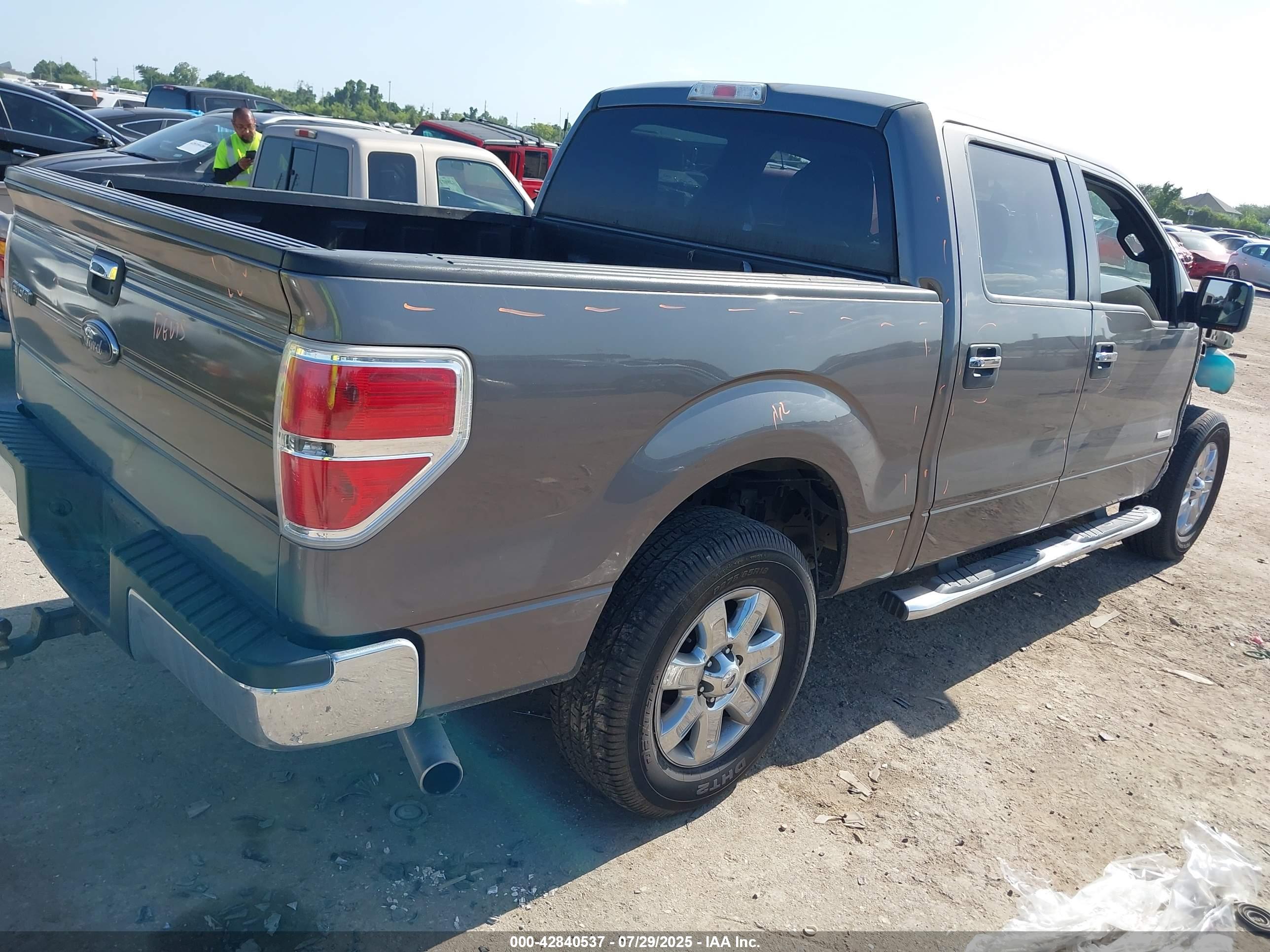 FORD F-150 image 4