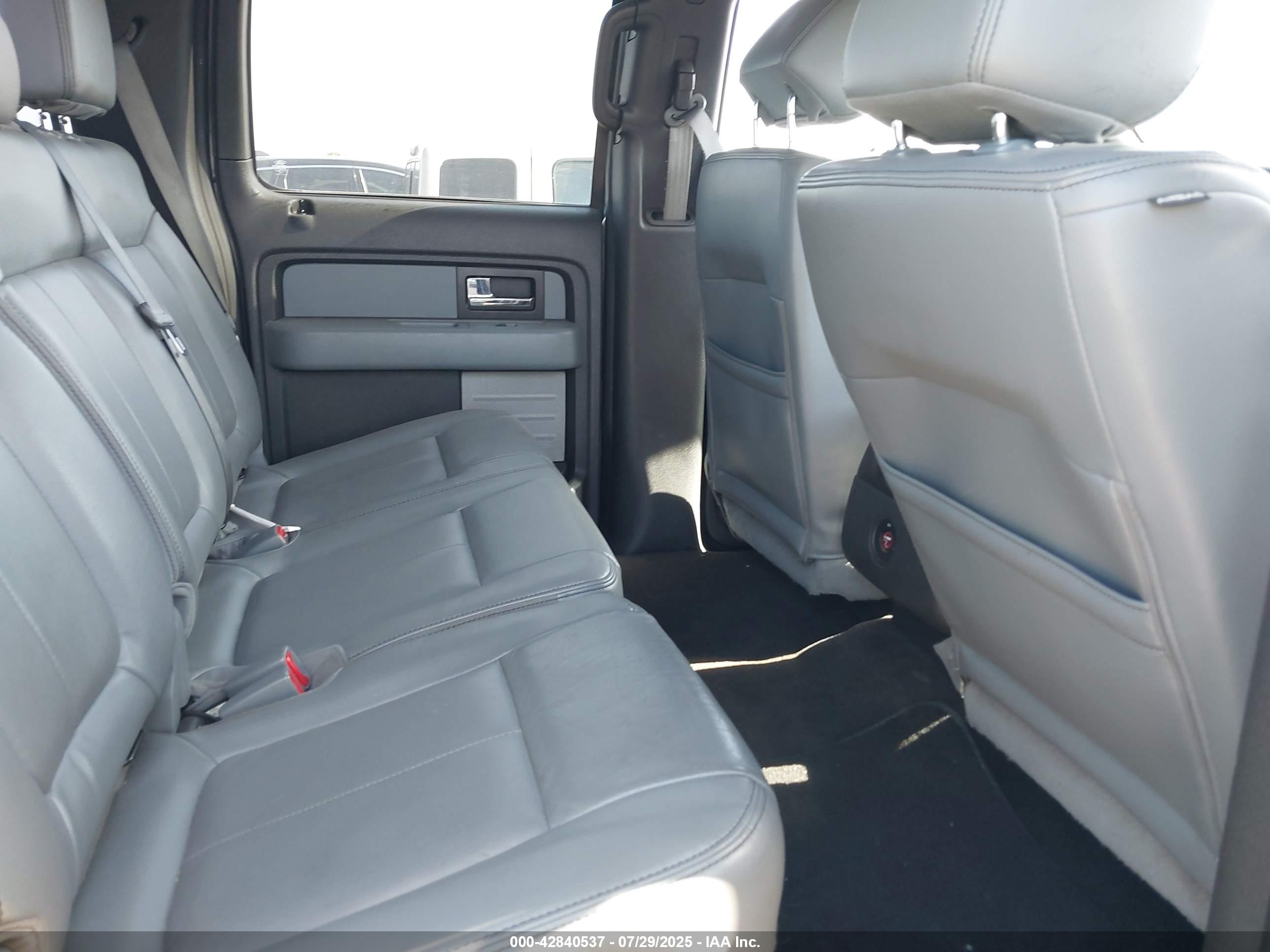 FORD F-150 image 8