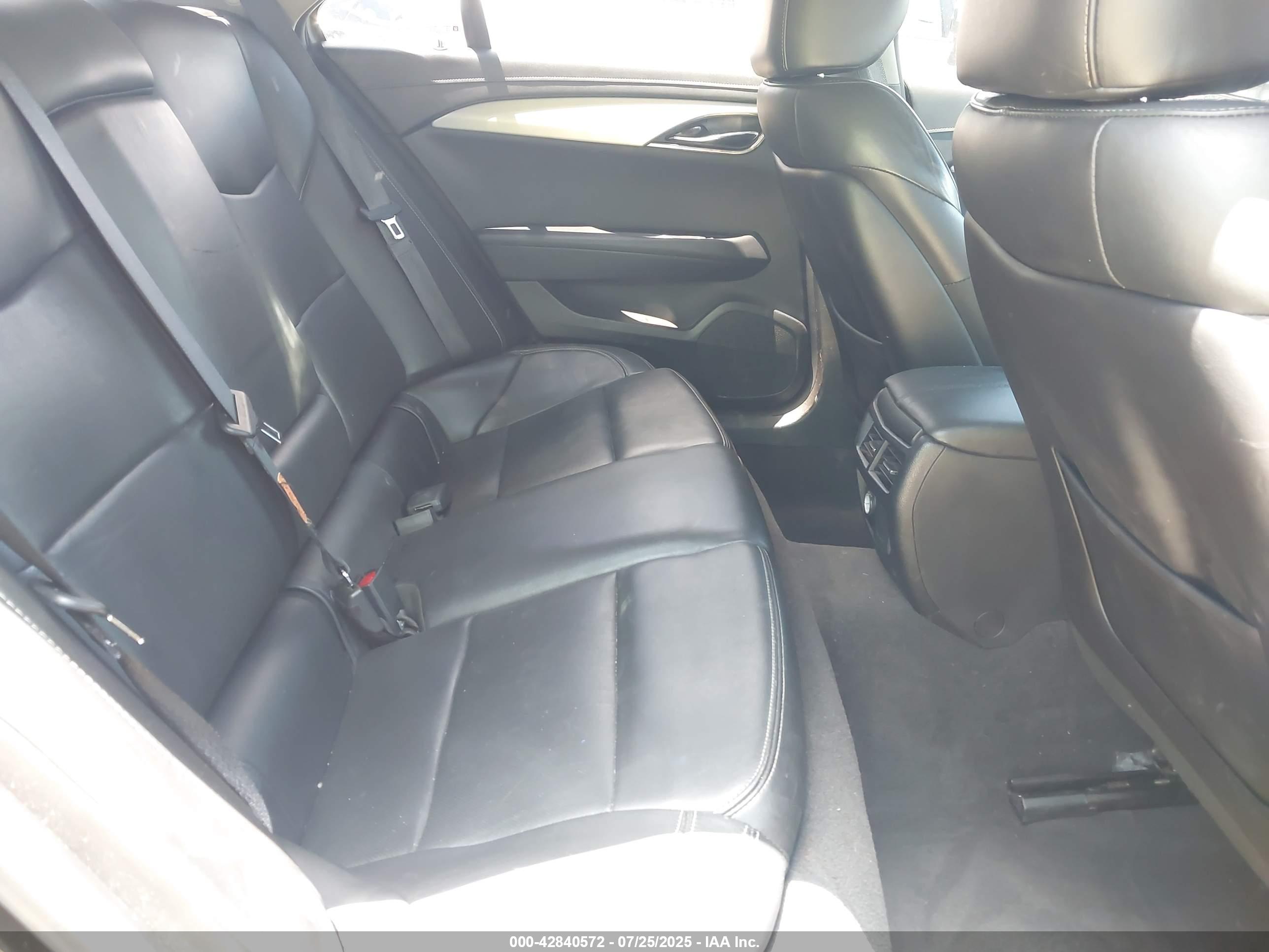 CADILLAC ATS image 8