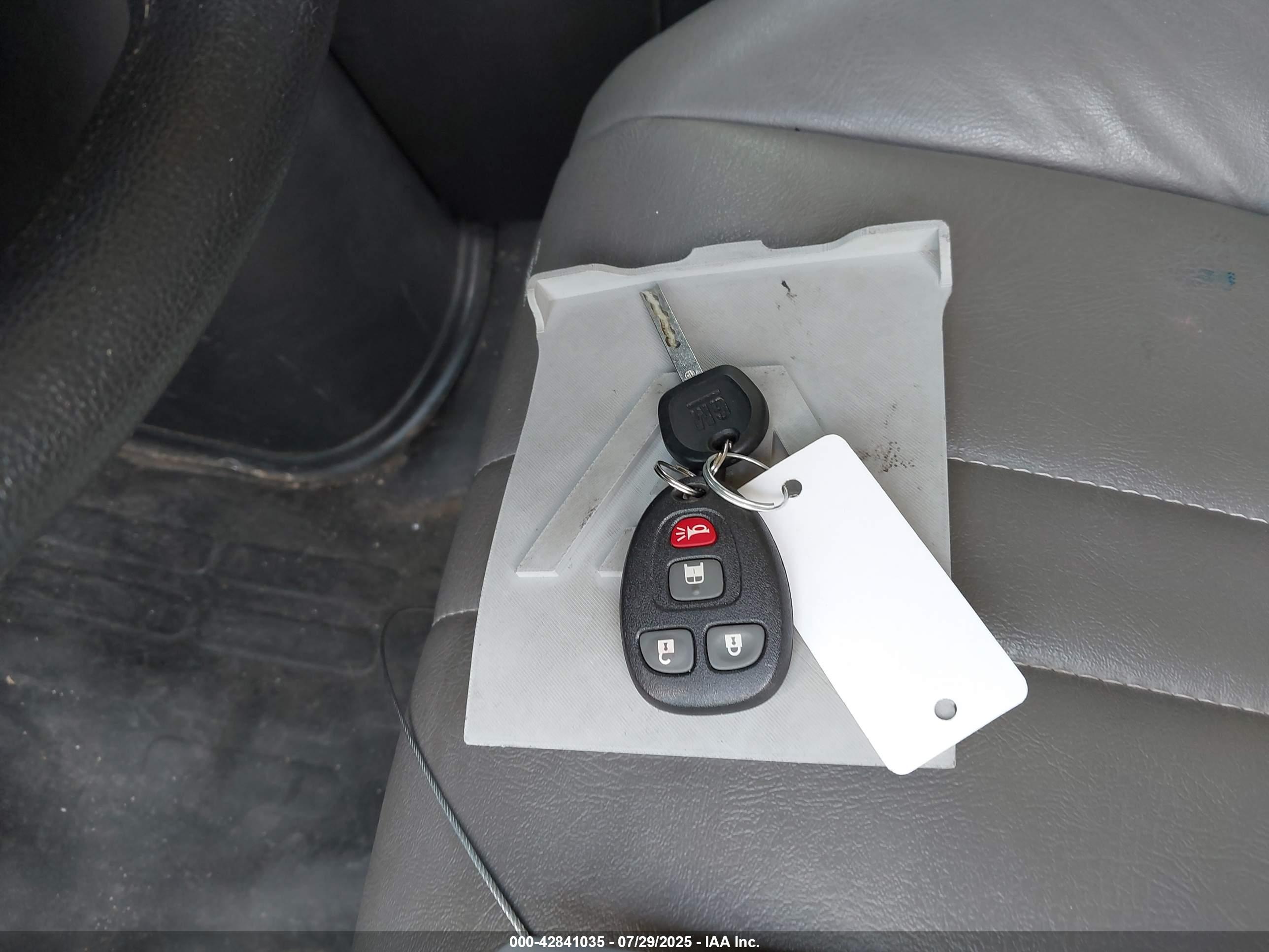CHEVROLET EXPRESS image 11
