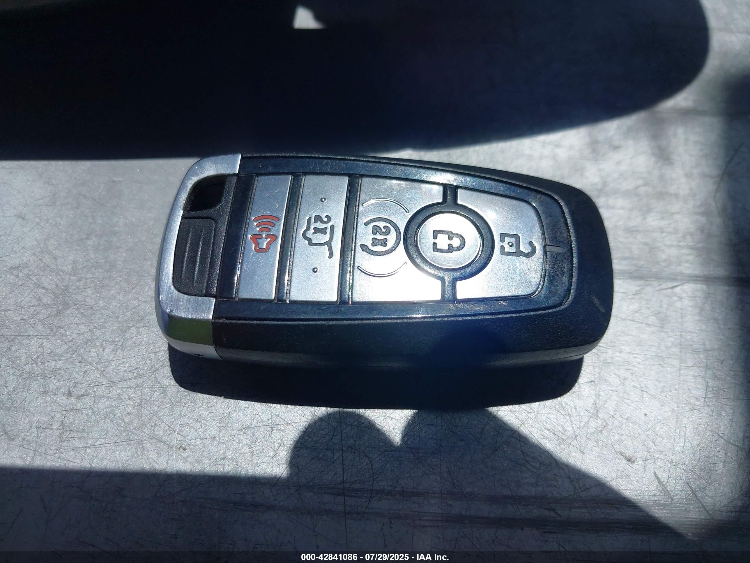 FORD EXPLORER image 11