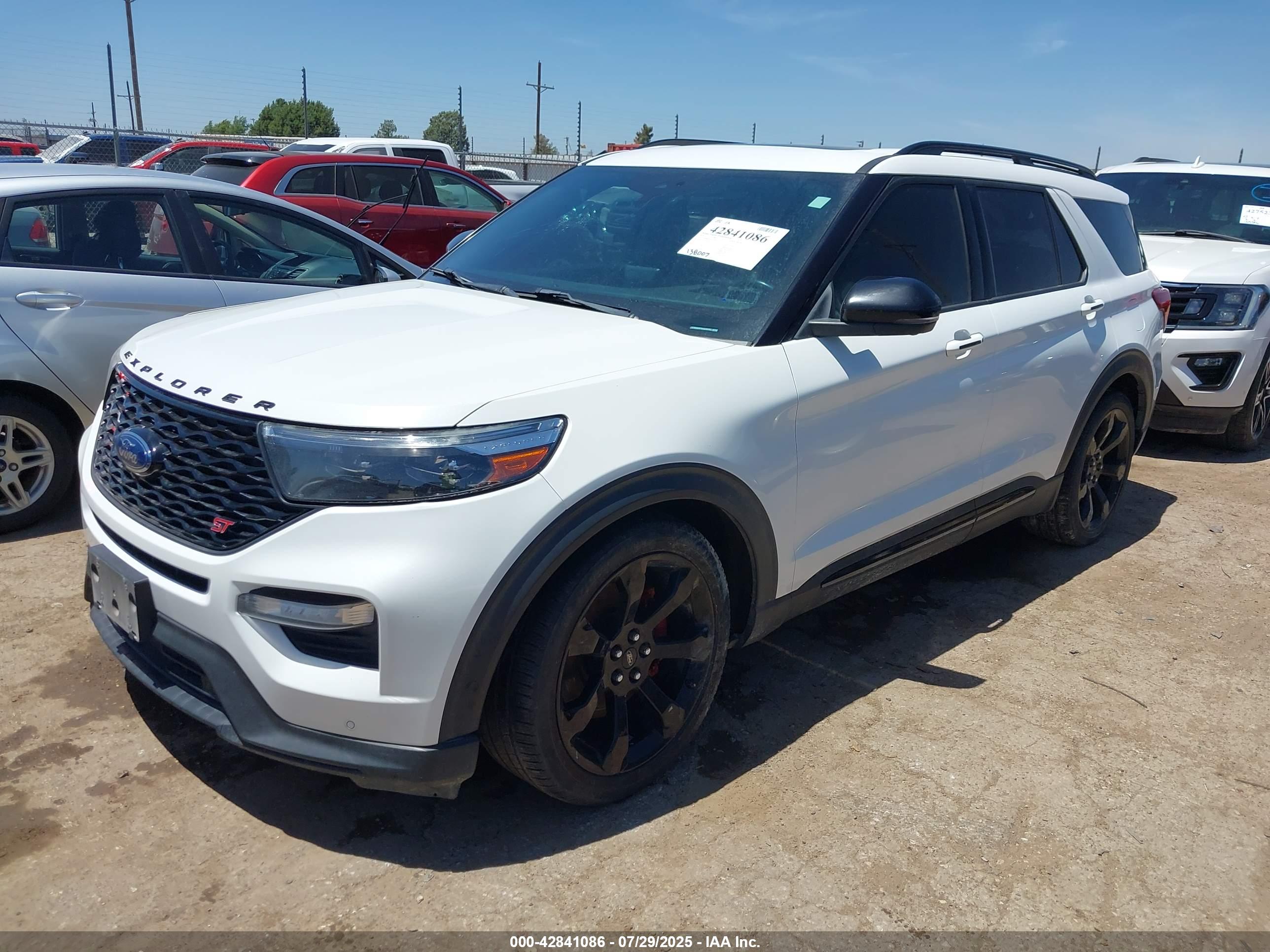 FORD EXPLORER image 2
