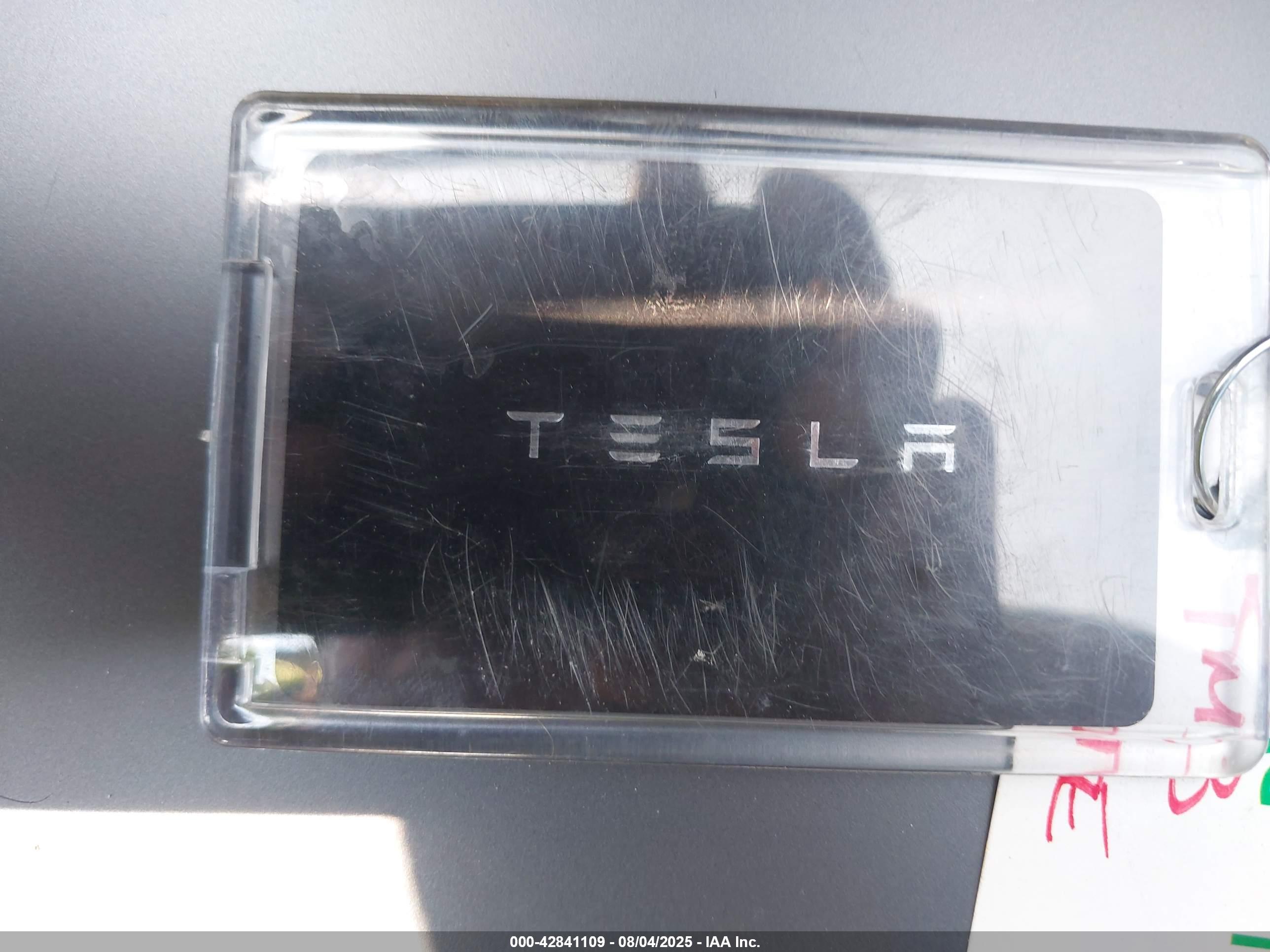 TESLA MODEL image 11