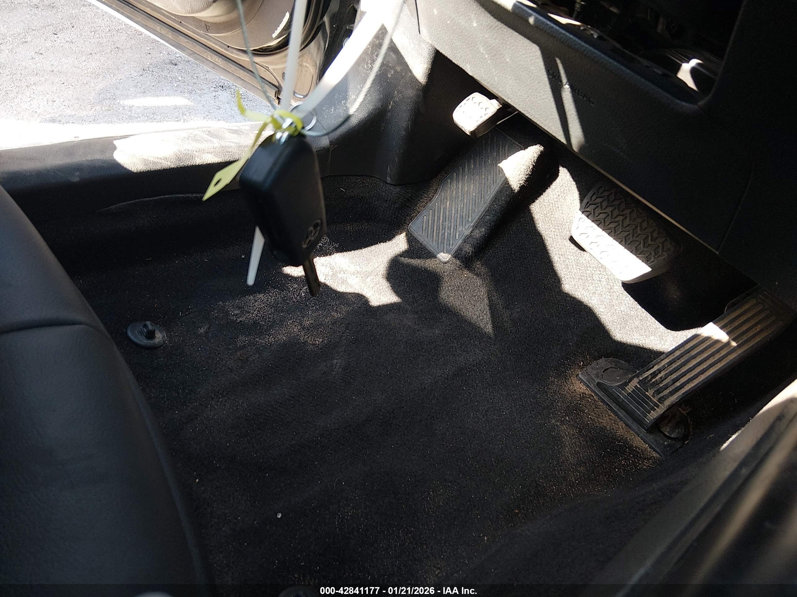 TOYOTA CAMRY image 11