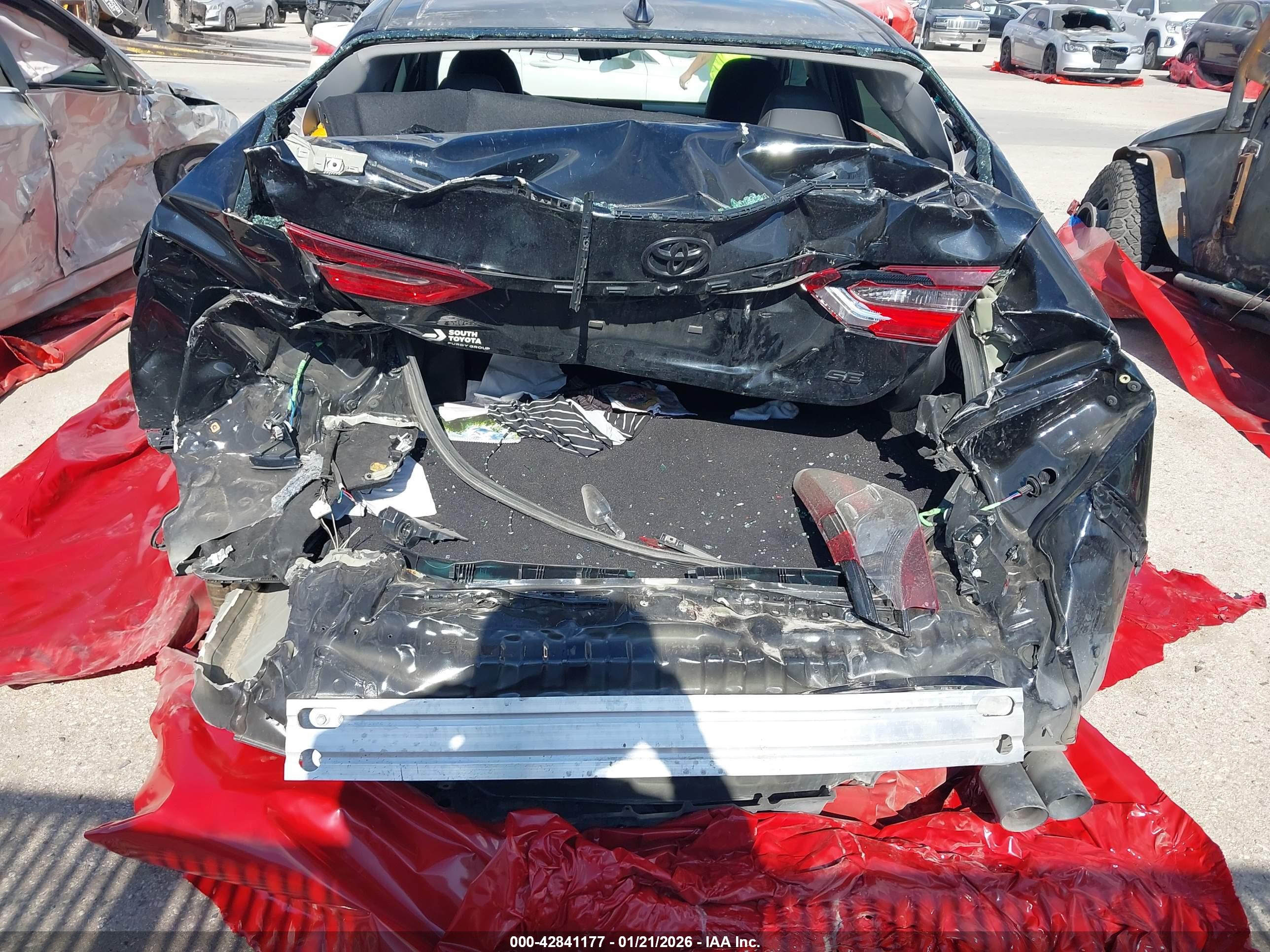 TOYOTA CAMRY image 6
