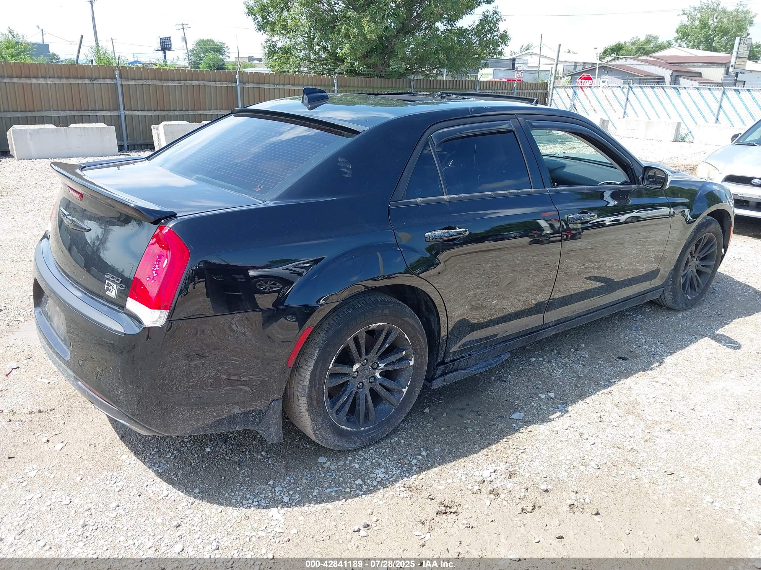 CHRYSLER 300C image 4