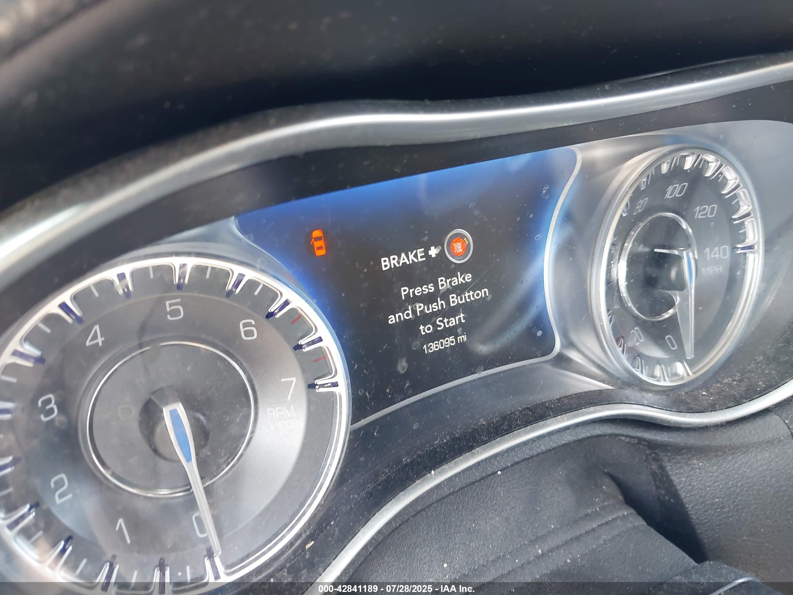 CHRYSLER 300C image 7