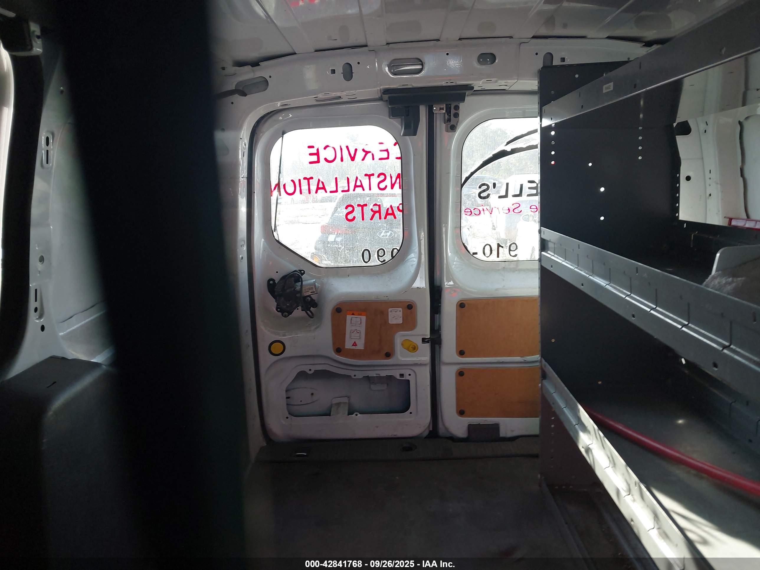 FORD TRANSIT image 8