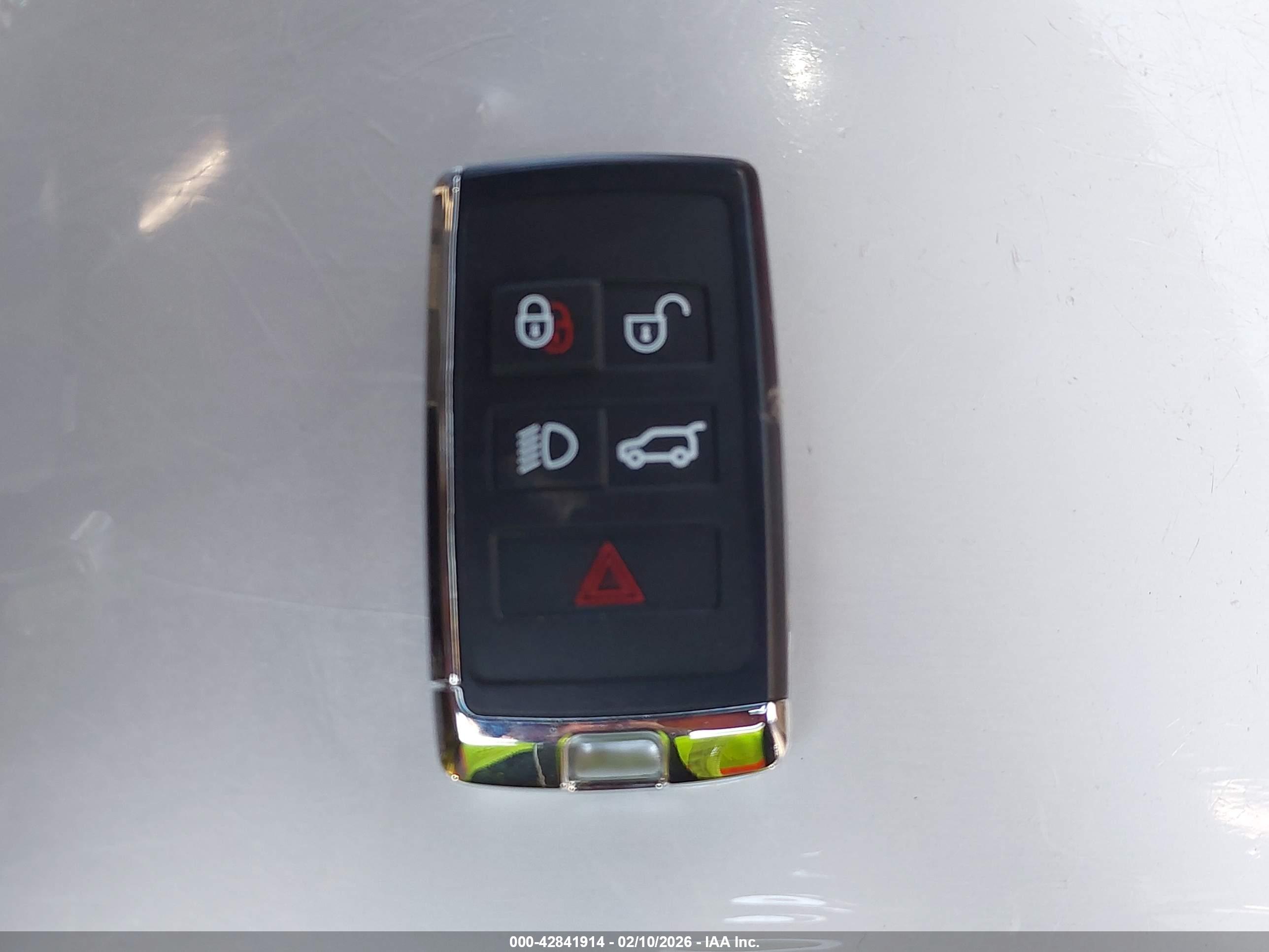 JAGUAR E-PACE image 11