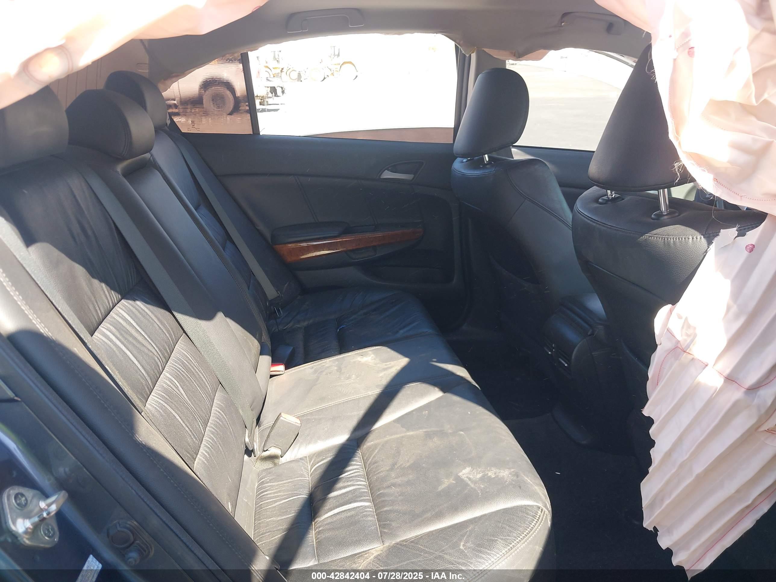 HONDA ACCORD image 8