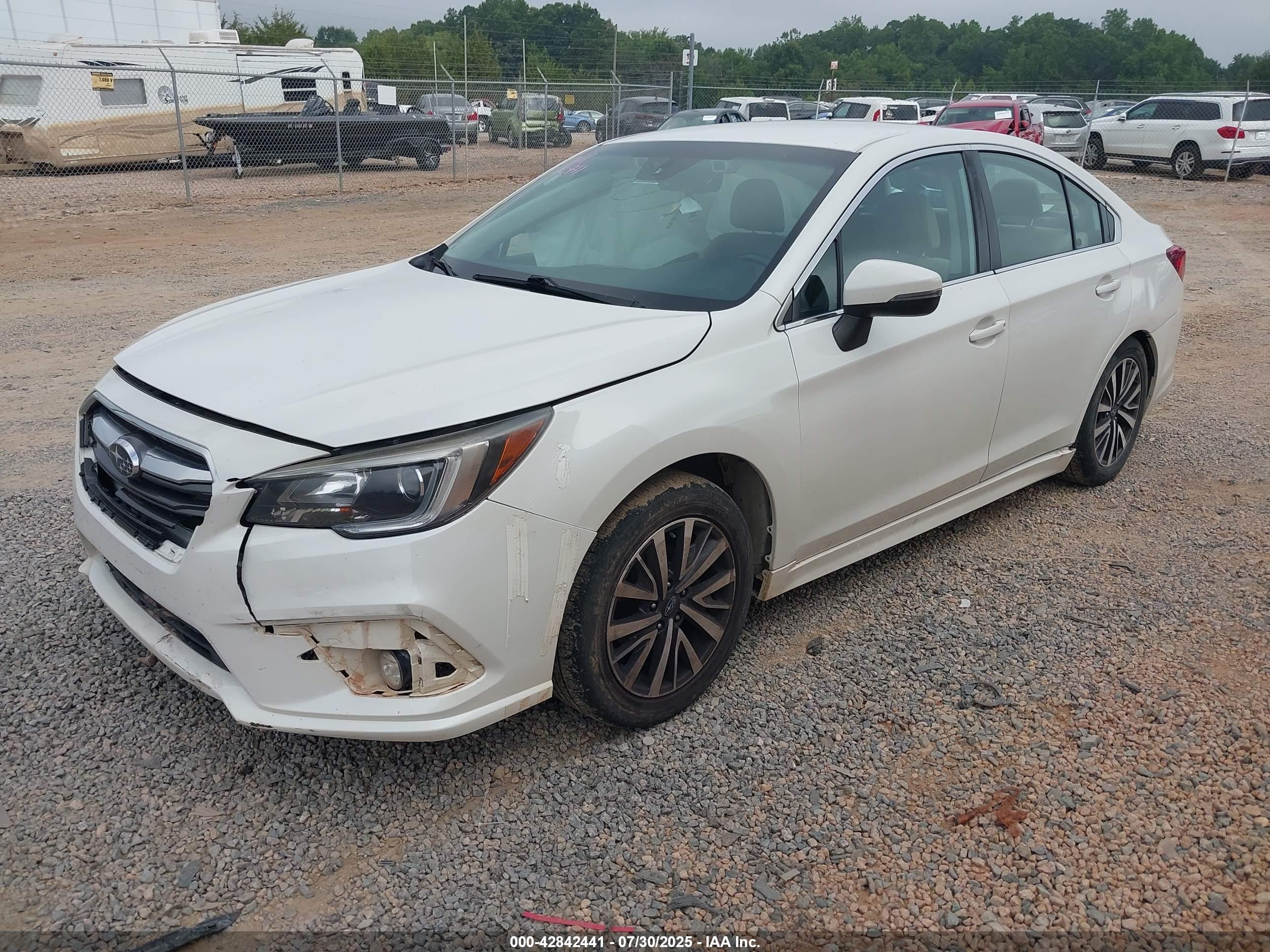 SUBARU LEGACY image 2