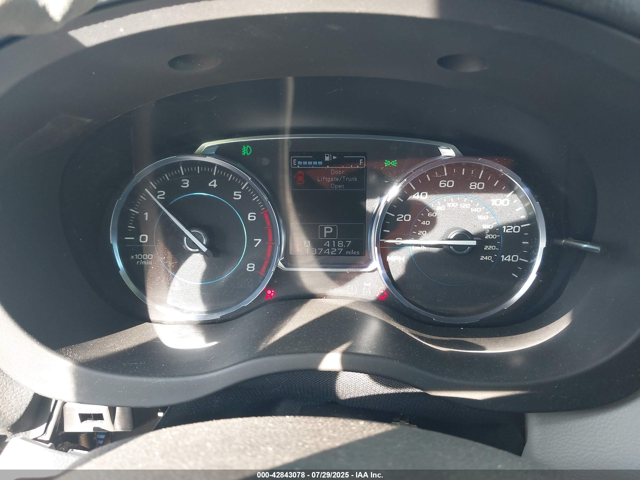 SUBARU FORESTER image 7