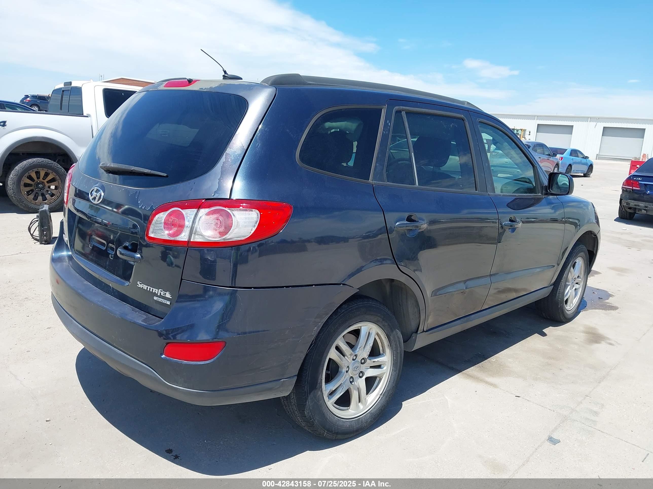 HYUNDAI SANTA image 4