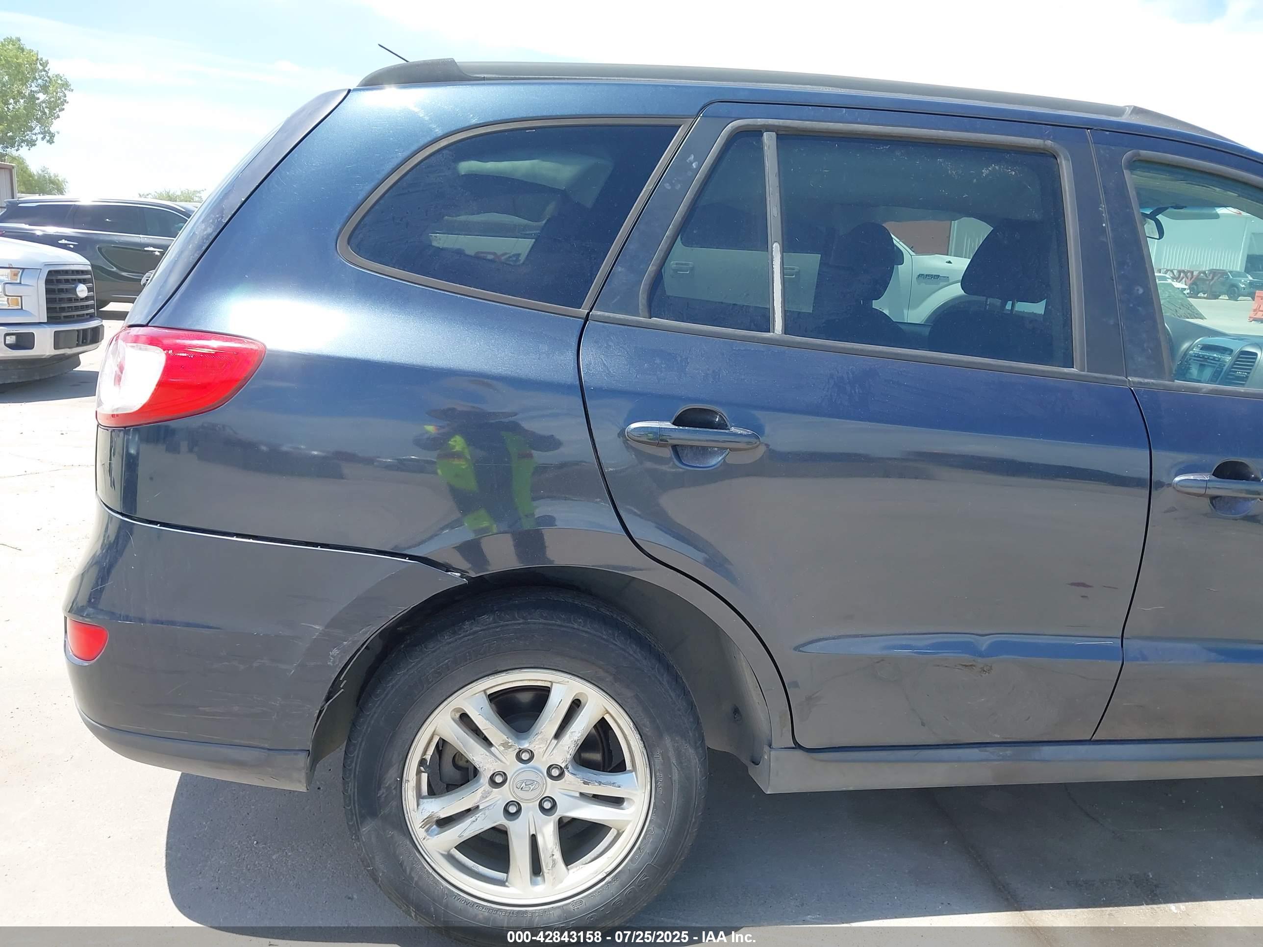 HYUNDAI SANTA image 6