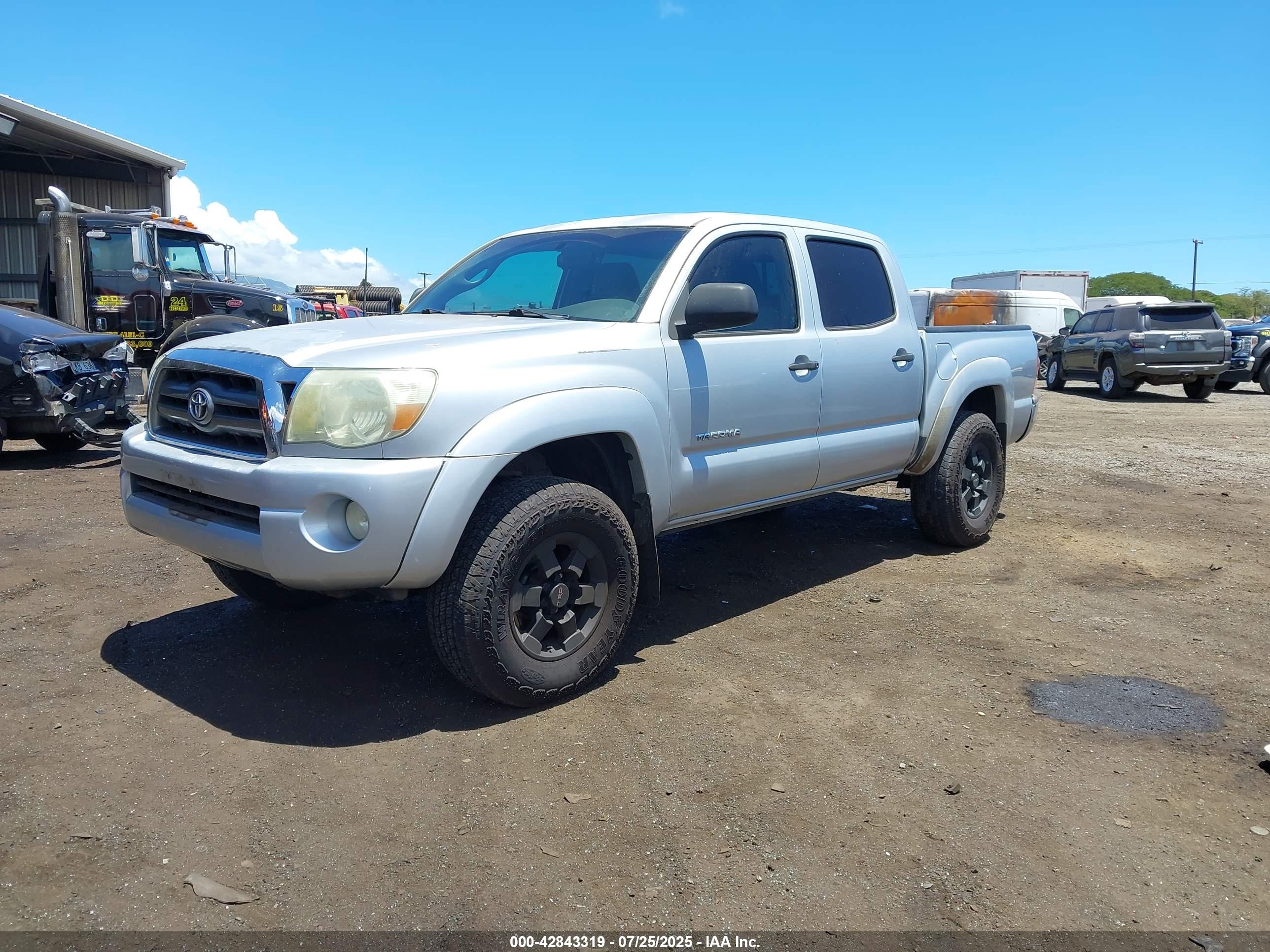 TOYOTA TACOMA image 2