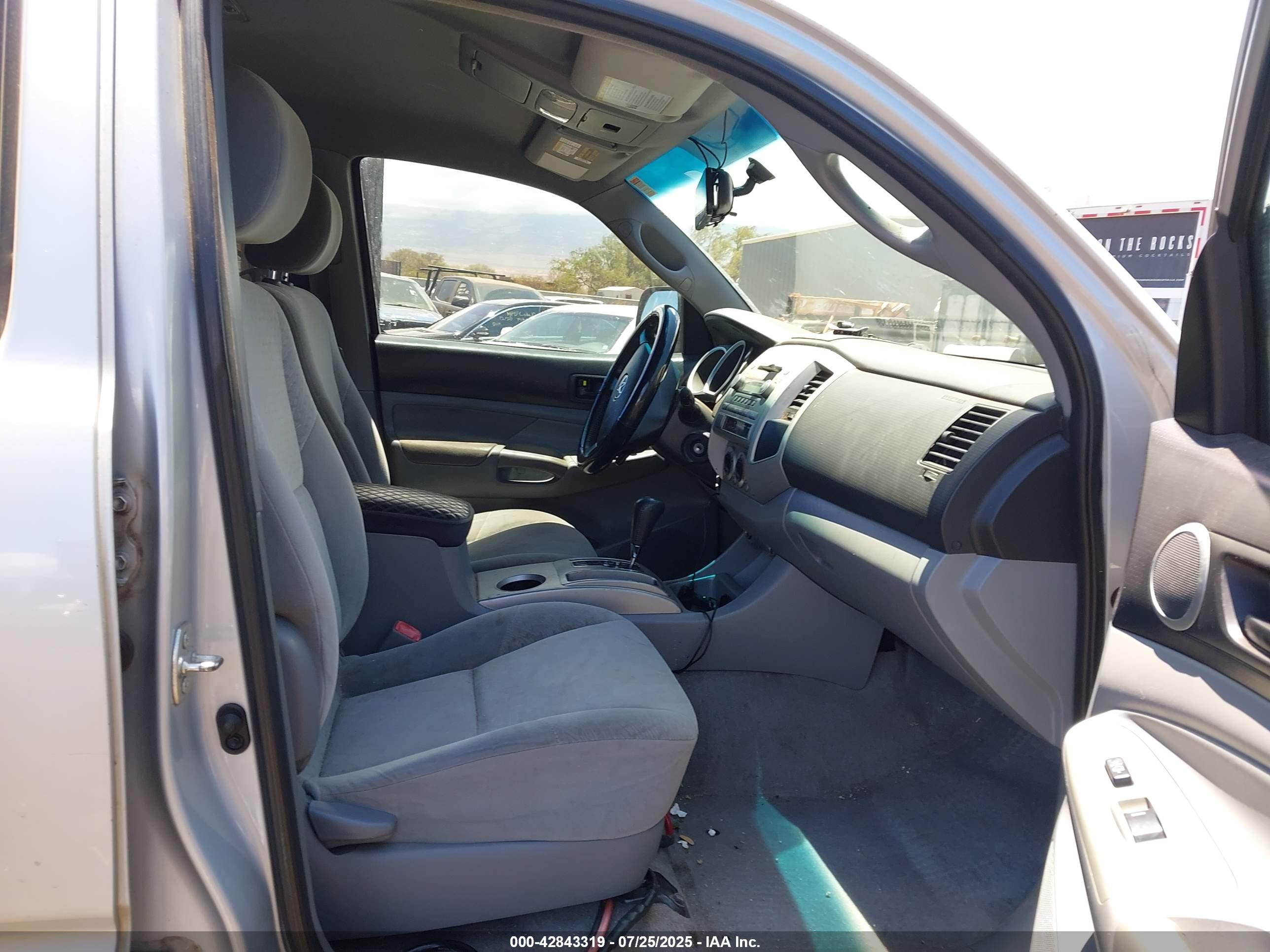 TOYOTA TACOMA image 5