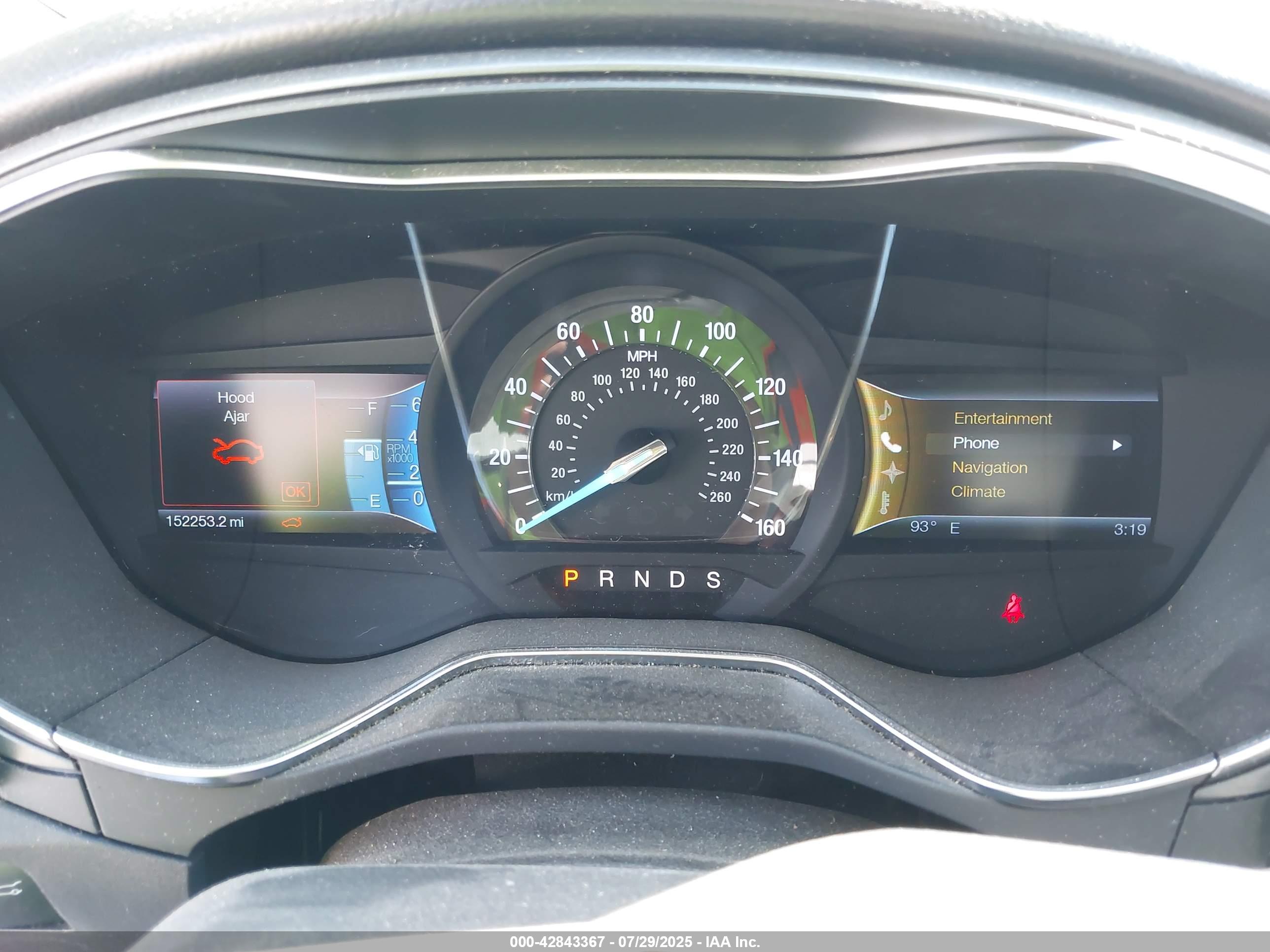 FORD FUSION image 7