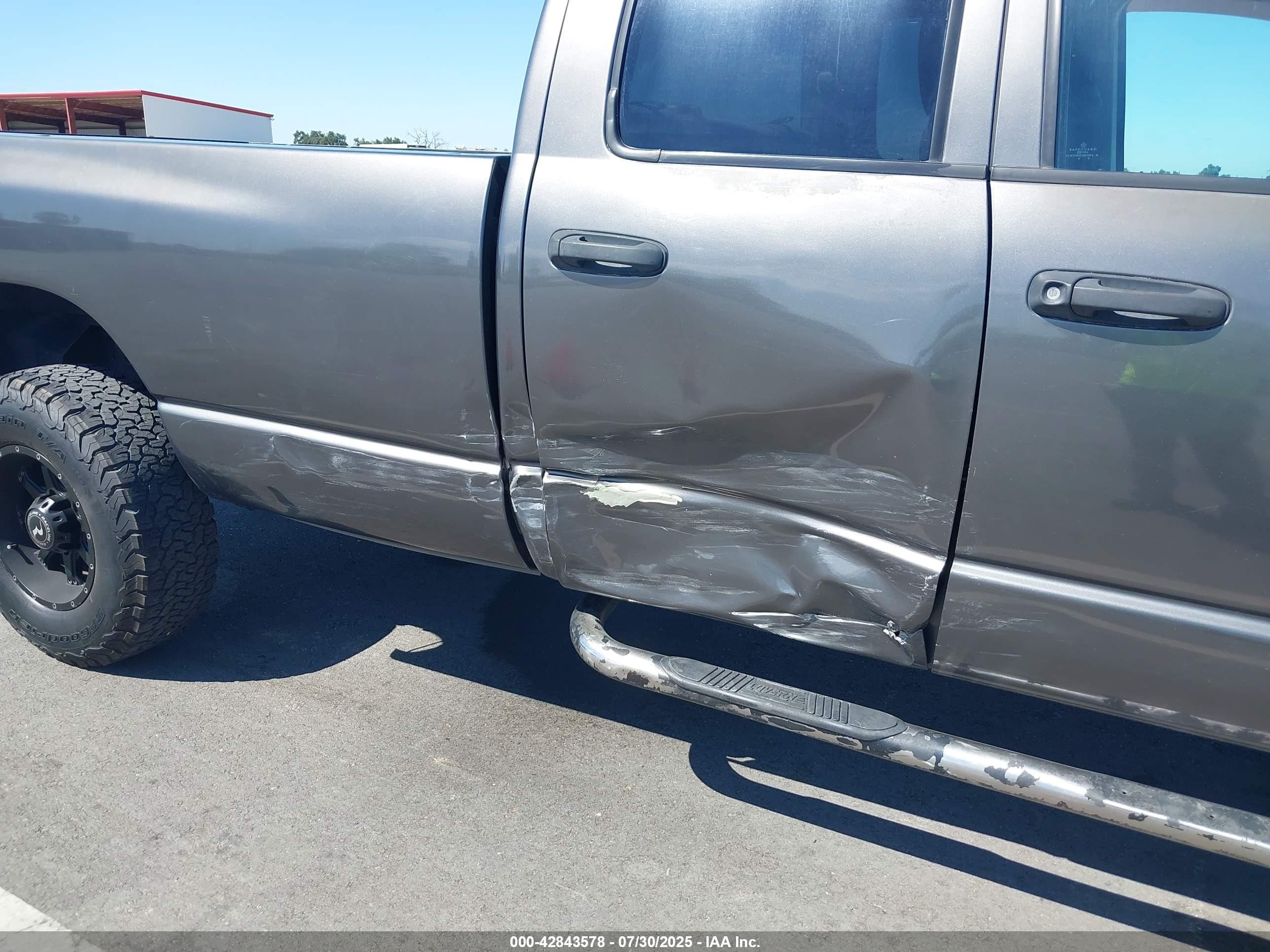 DODGE RAM image 6