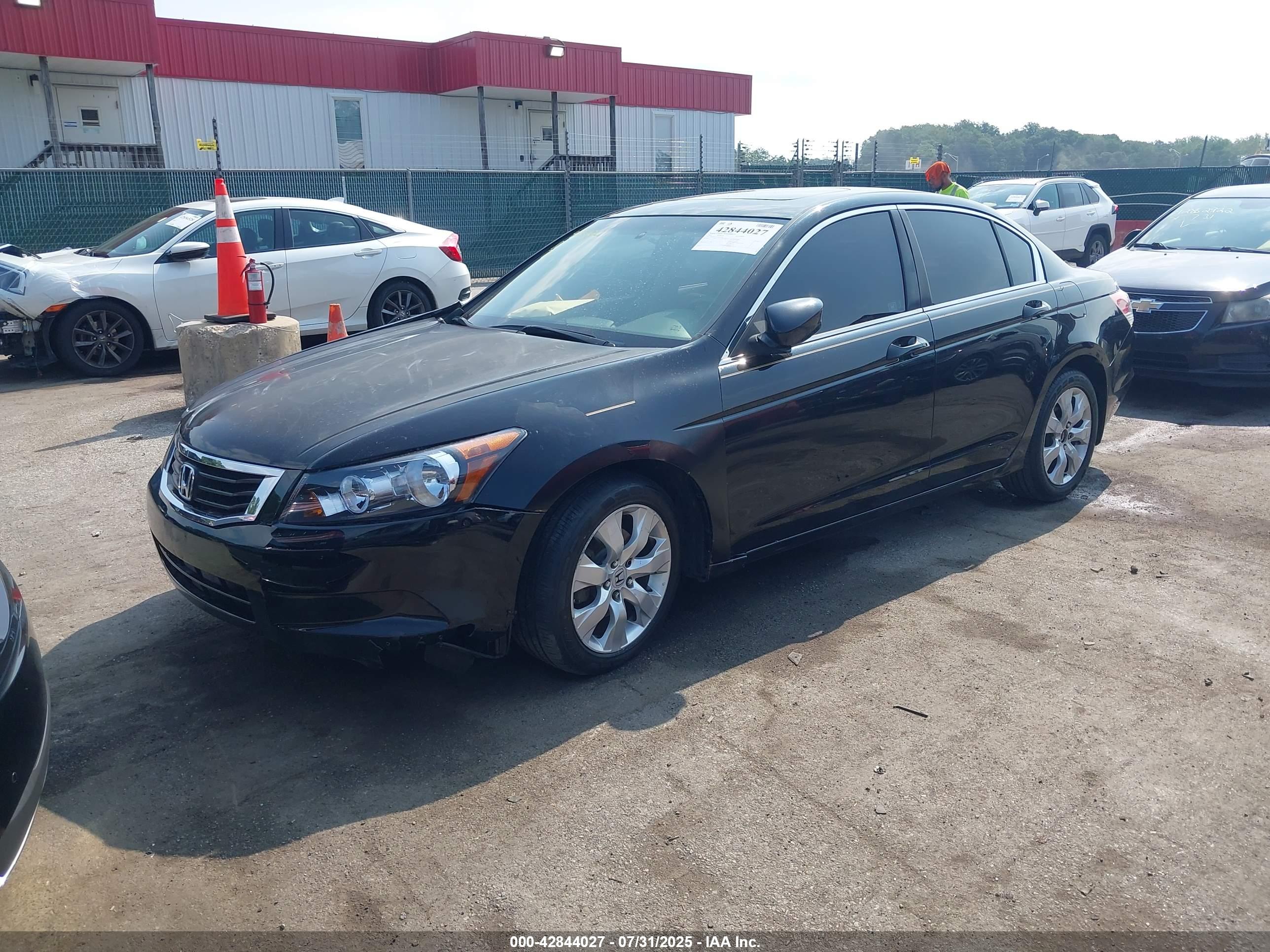 HONDA ACCORD image 2