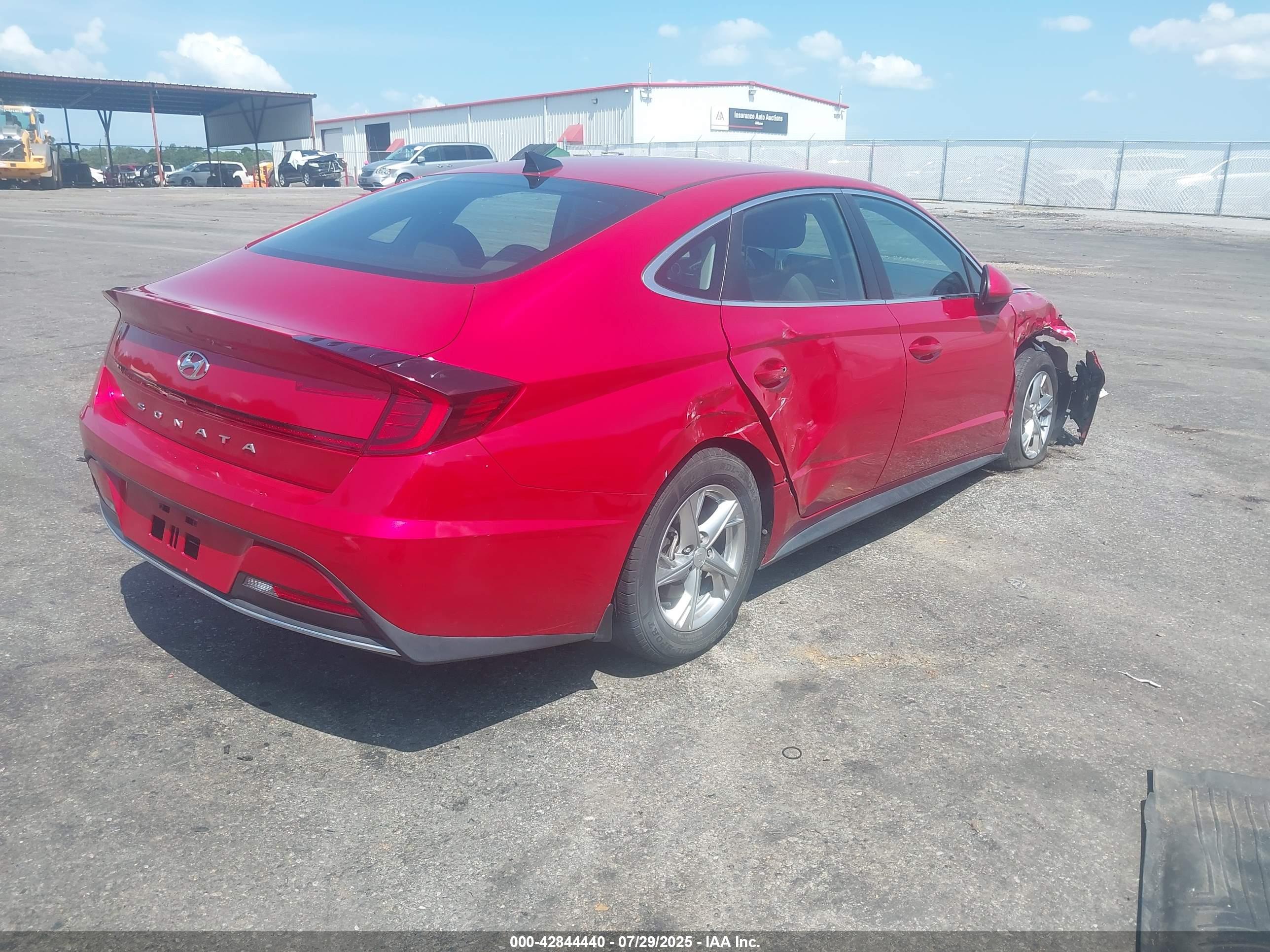 HYUNDAI SONATA image 4