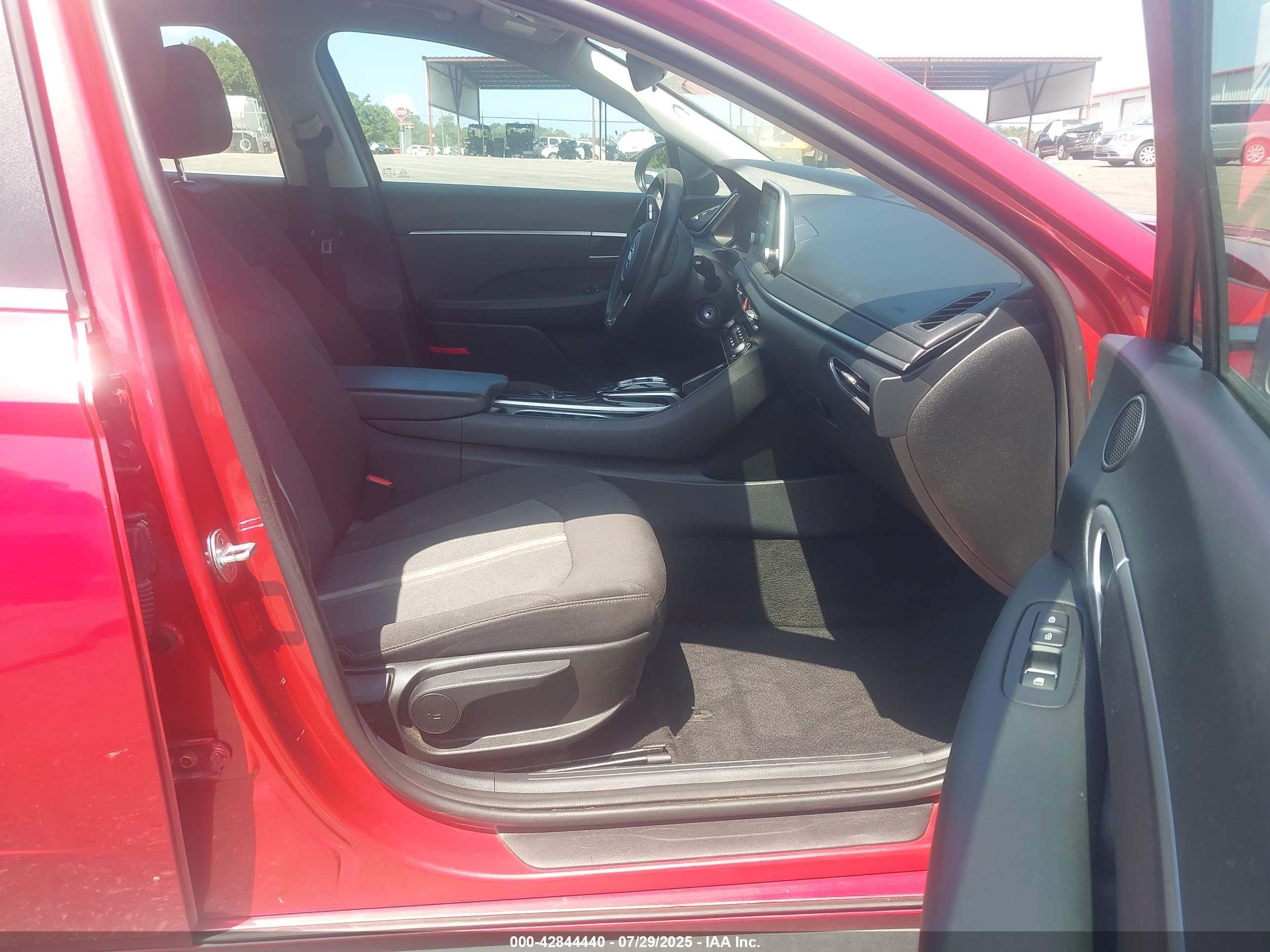 HYUNDAI SONATA image 5
