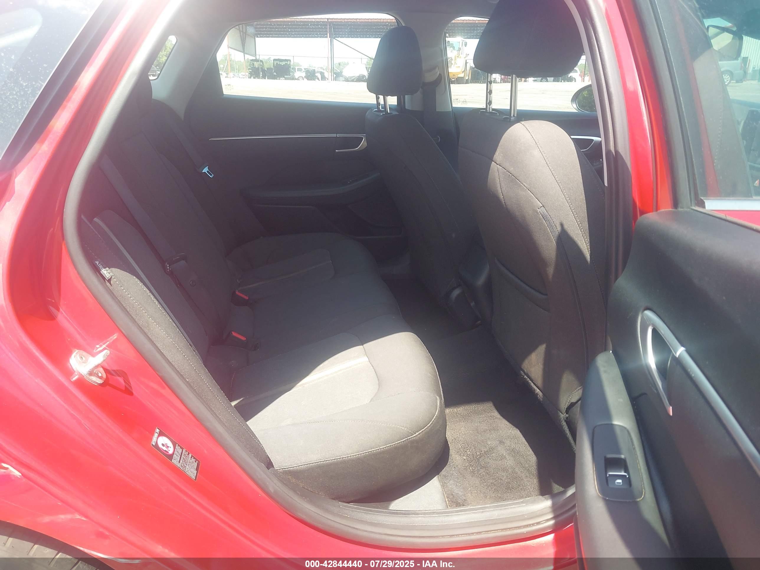 HYUNDAI SONATA image 8