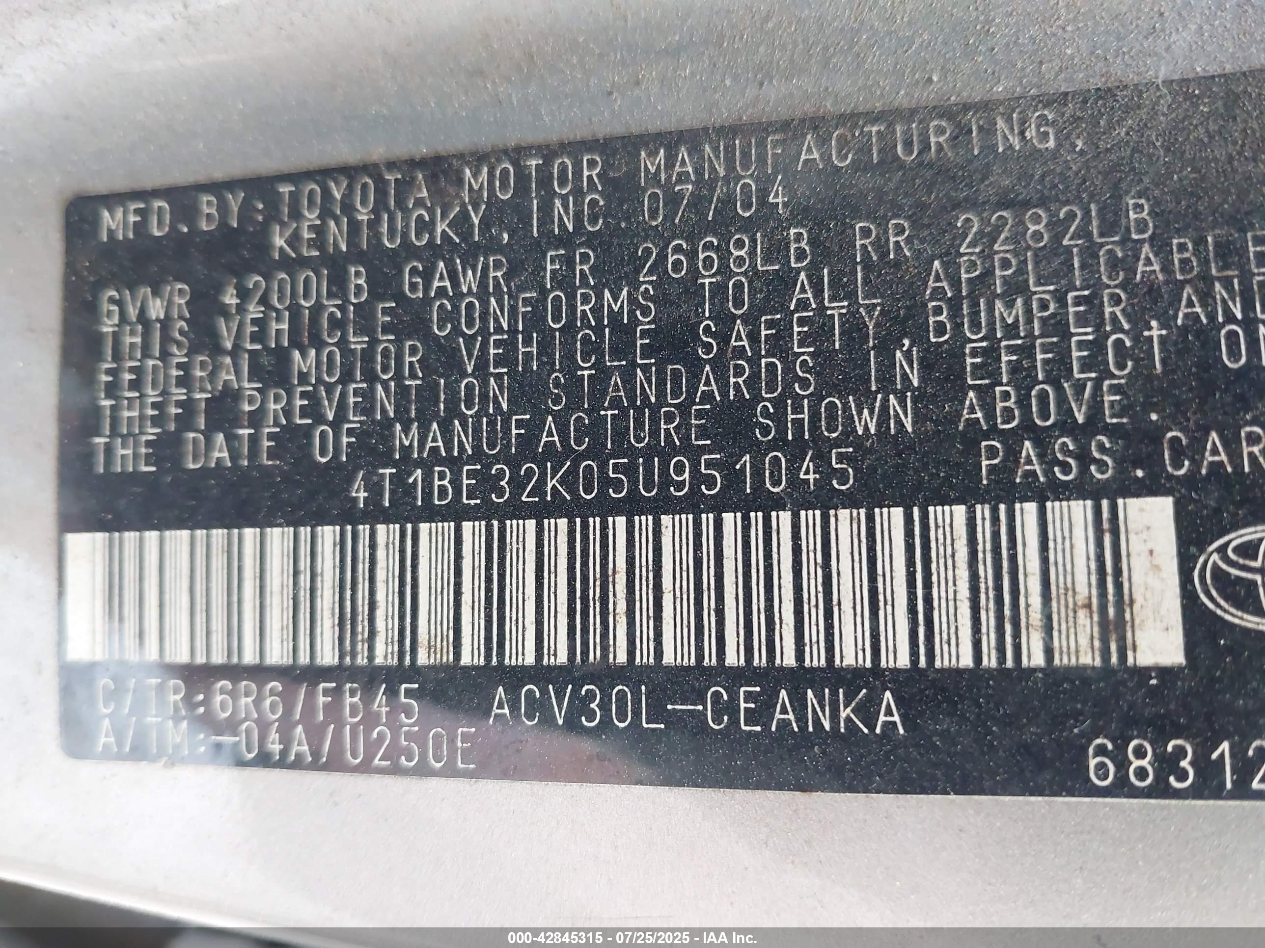 TOYOTA CAMRY image 9