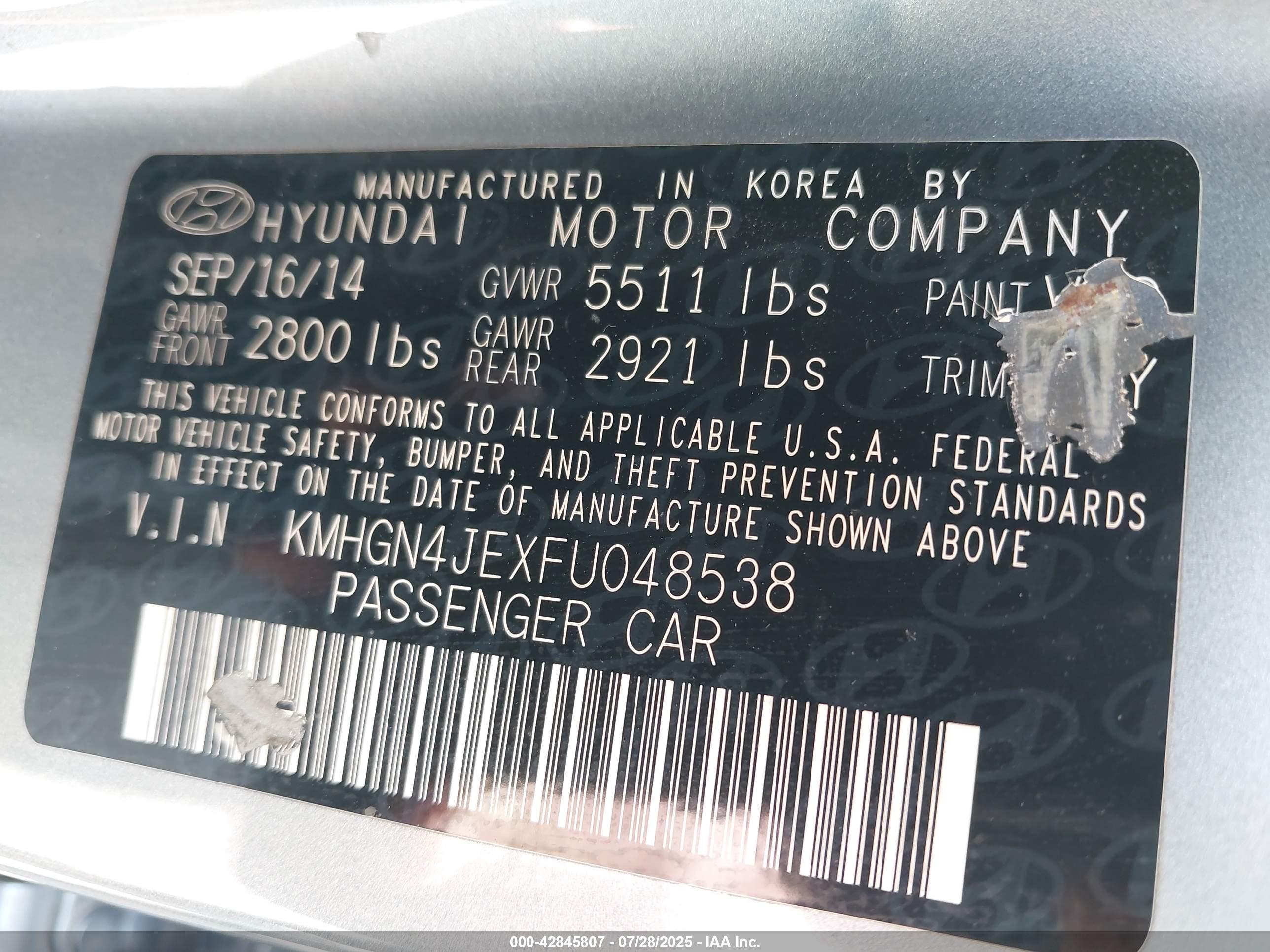 HYUNDAI GENESIS image 9