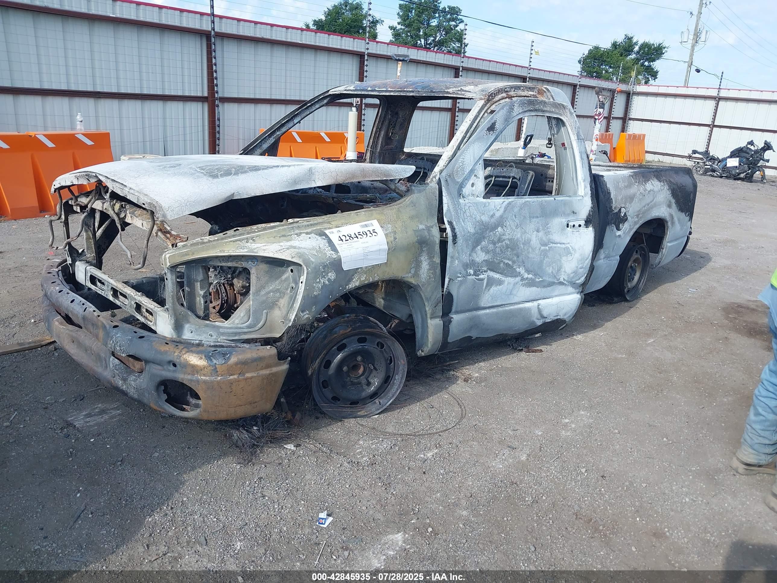 DODGE RAM image 2