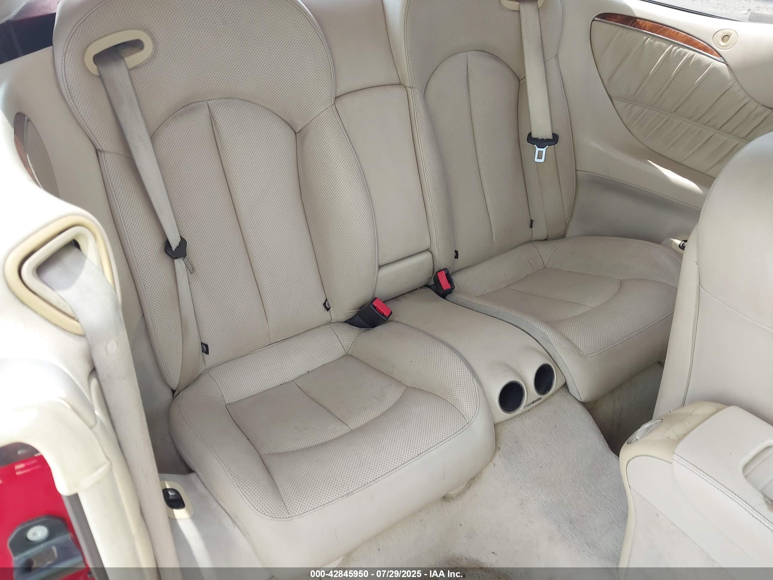 MERCEDES-BENZ CLK image 8