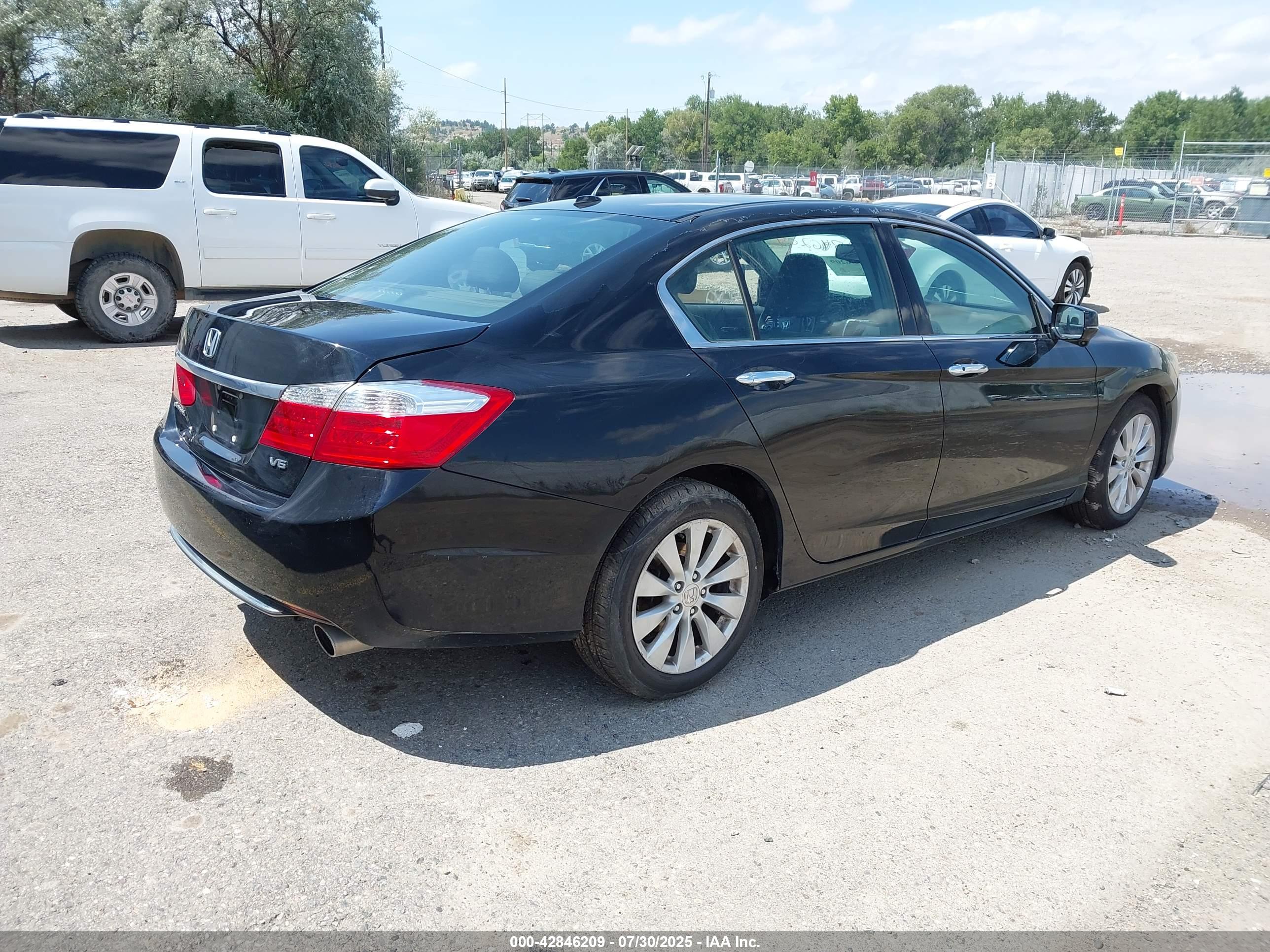 HONDA ACCORD image 4